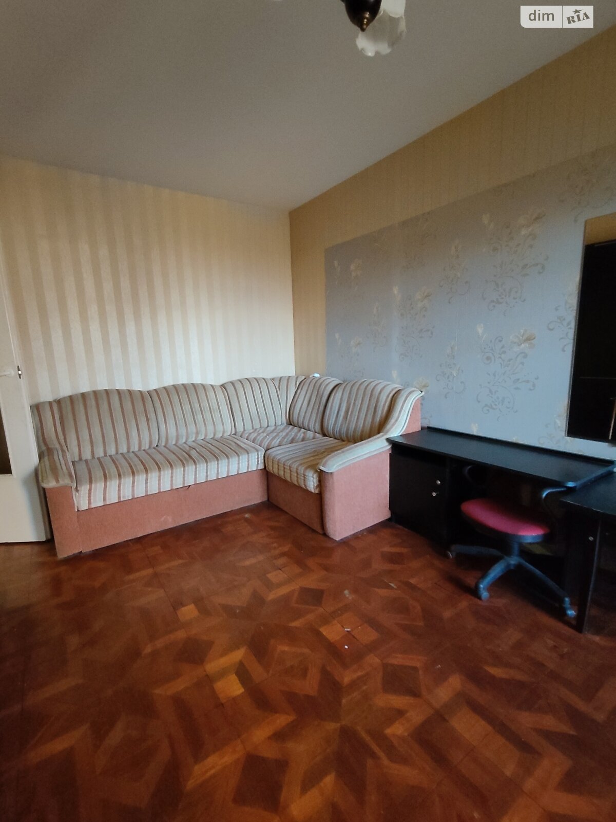 трикімнатна квартира в Хмельницькому, район Озерна, на вул. Панаса Мирного 28 в довготривалу оренду помісячно фото 1