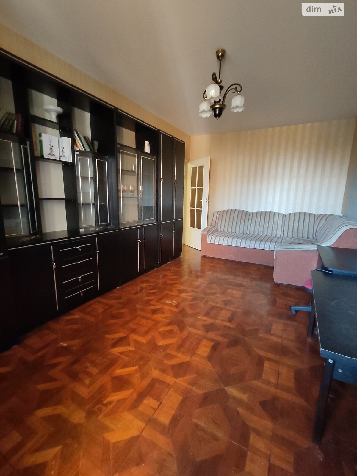 трикімнатна квартира в Хмельницькому, район Озерна, на вул. Панаса Мирного 28 в довготривалу оренду помісячно фото 1