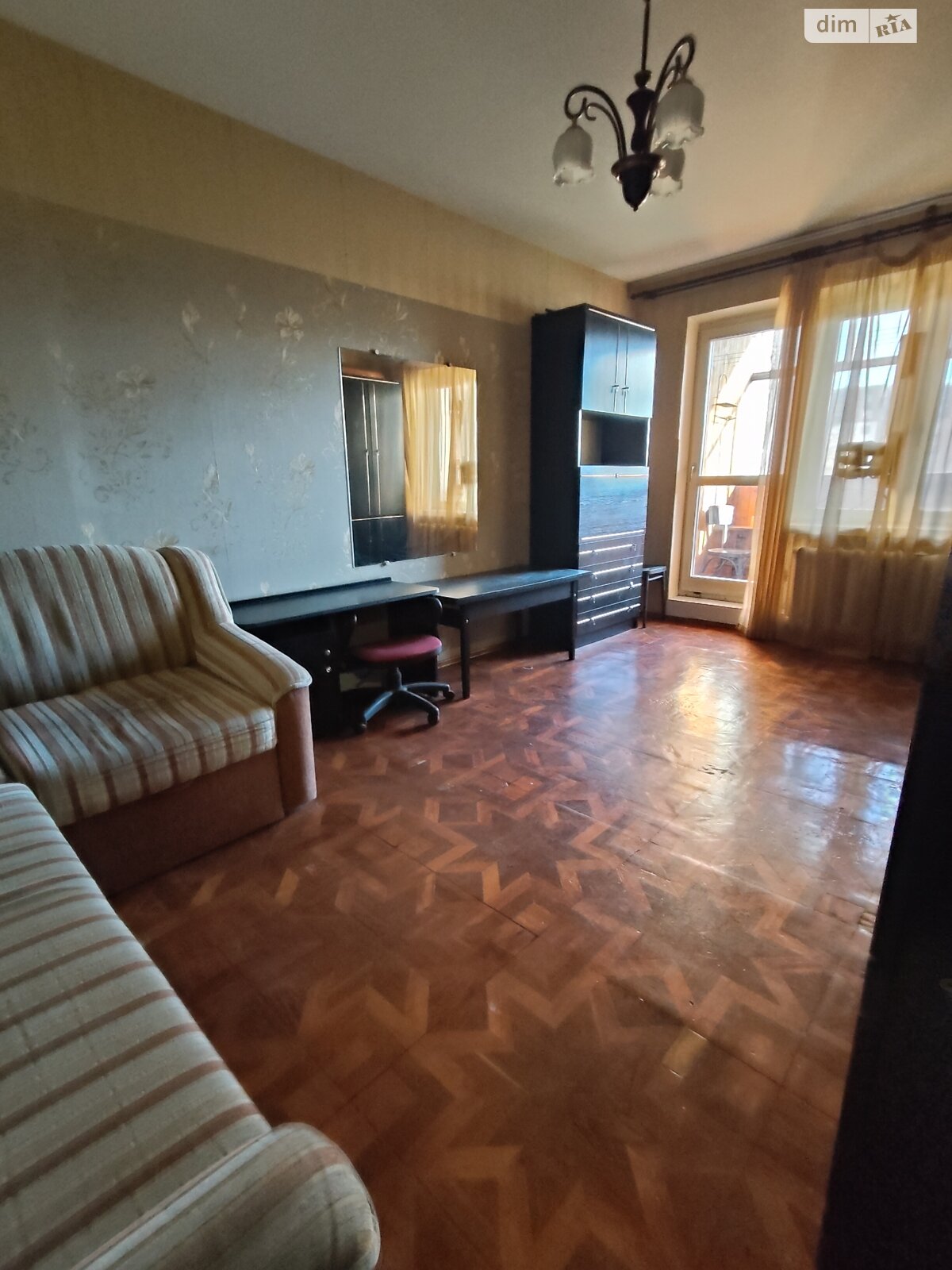 трикімнатна квартира в Хмельницькому, район Озерна, на вул. Панаса Мирного 28 в довготривалу оренду помісячно фото 1