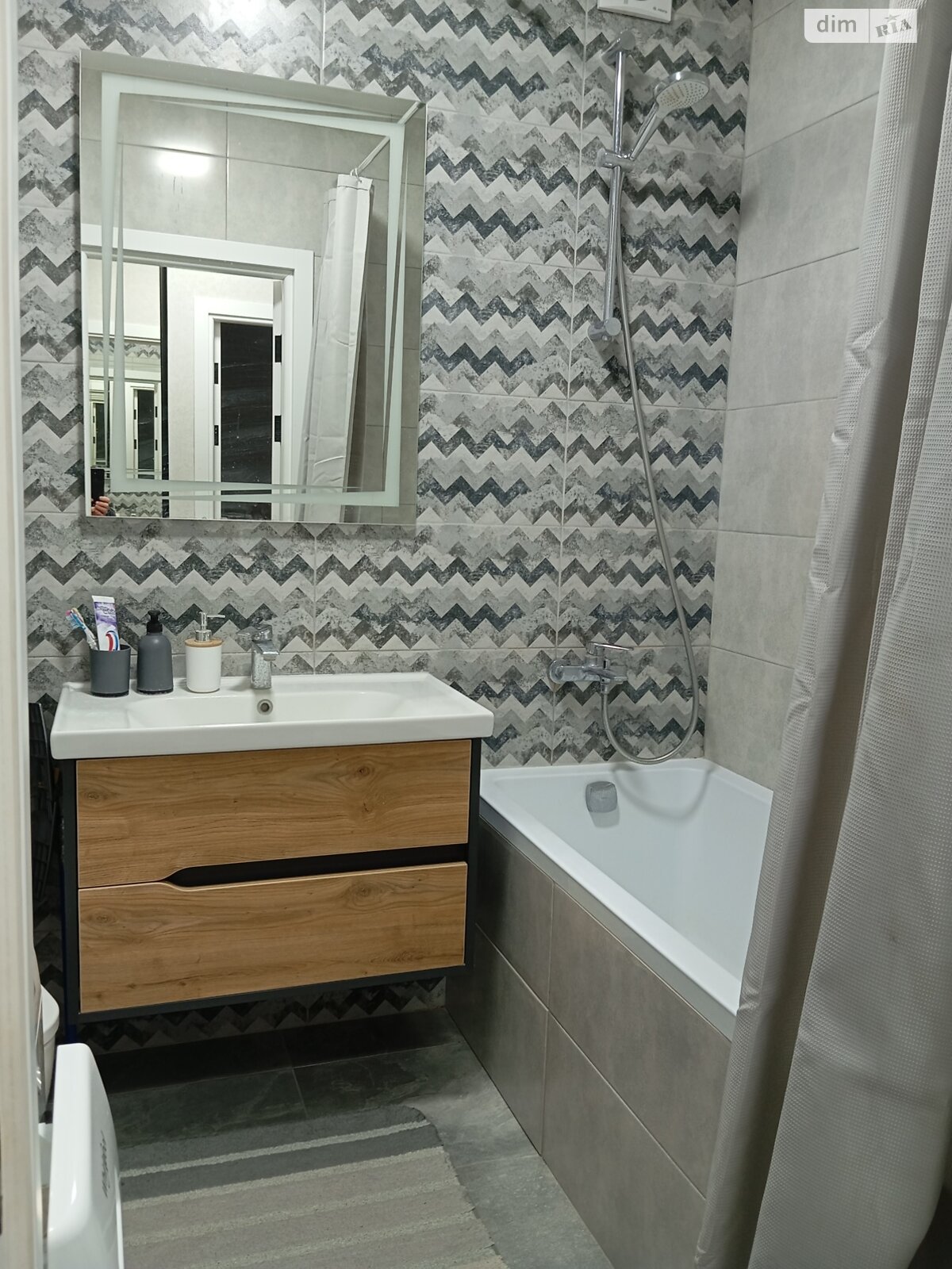 однокомнатная квартира в Хмельницком, район Озёрный, на ул. Панаса Мирного 24 в аренду на долгий срок помесячно фото 1