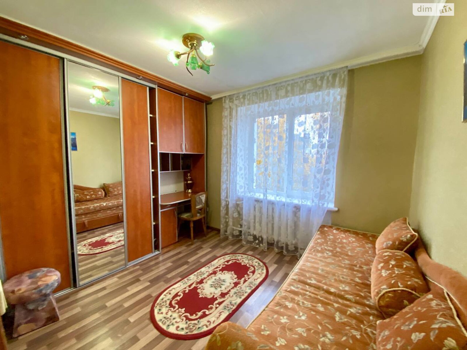 трехкомнатная квартира в Хмельницком, район Озёрный, на ул. Панаса Мирного в аренду на долгий срок помесячно фото 1 трехкомнатная квартира в Хмельницком, район Озёрный, на ул. Панаса Мирного в аренду на долгий срок помесячно фото 1