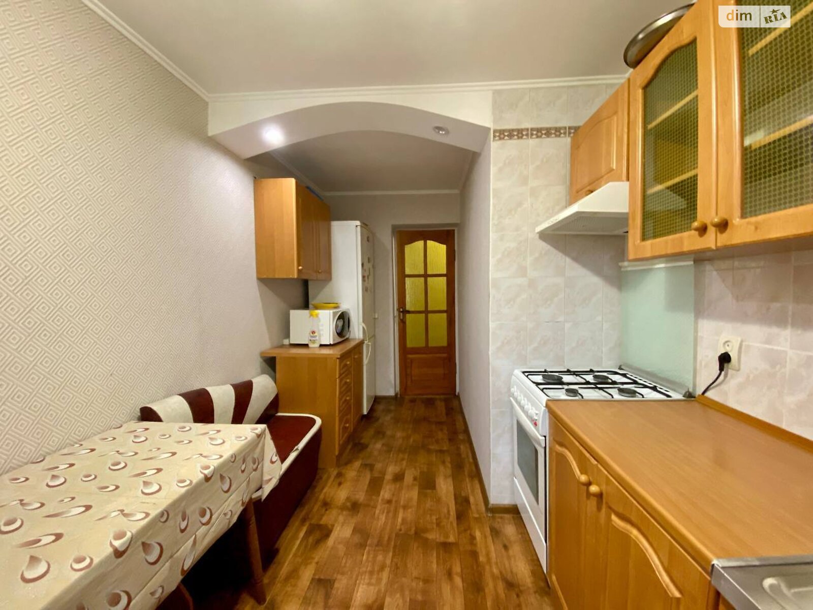 трехкомнатная квартира в Хмельницком, район Озёрный, на ул. Панаса Мирного в аренду на долгий срок помесячно фото 1 трехкомнатная квартира в Хмельницком, район Озёрный, на ул. Панаса Мирного в аренду на долгий срок помесячно фото 1