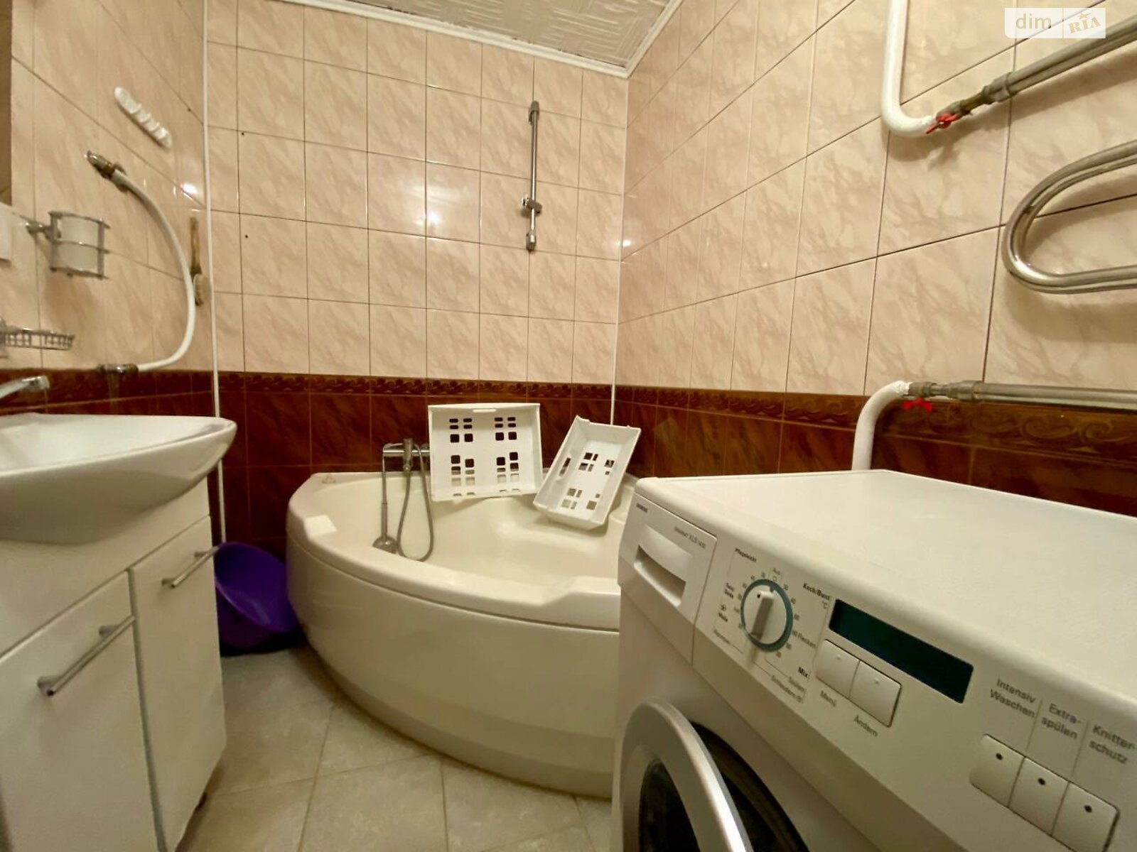 трехкомнатная квартира в Хмельницком, район Озёрный, на ул. Панаса Мирного в аренду на долгий срок помесячно фото 1 трехкомнатная квартира в Хмельницком, район Озёрный, на ул. Панаса Мирного в аренду на долгий срок помесячно фото 1