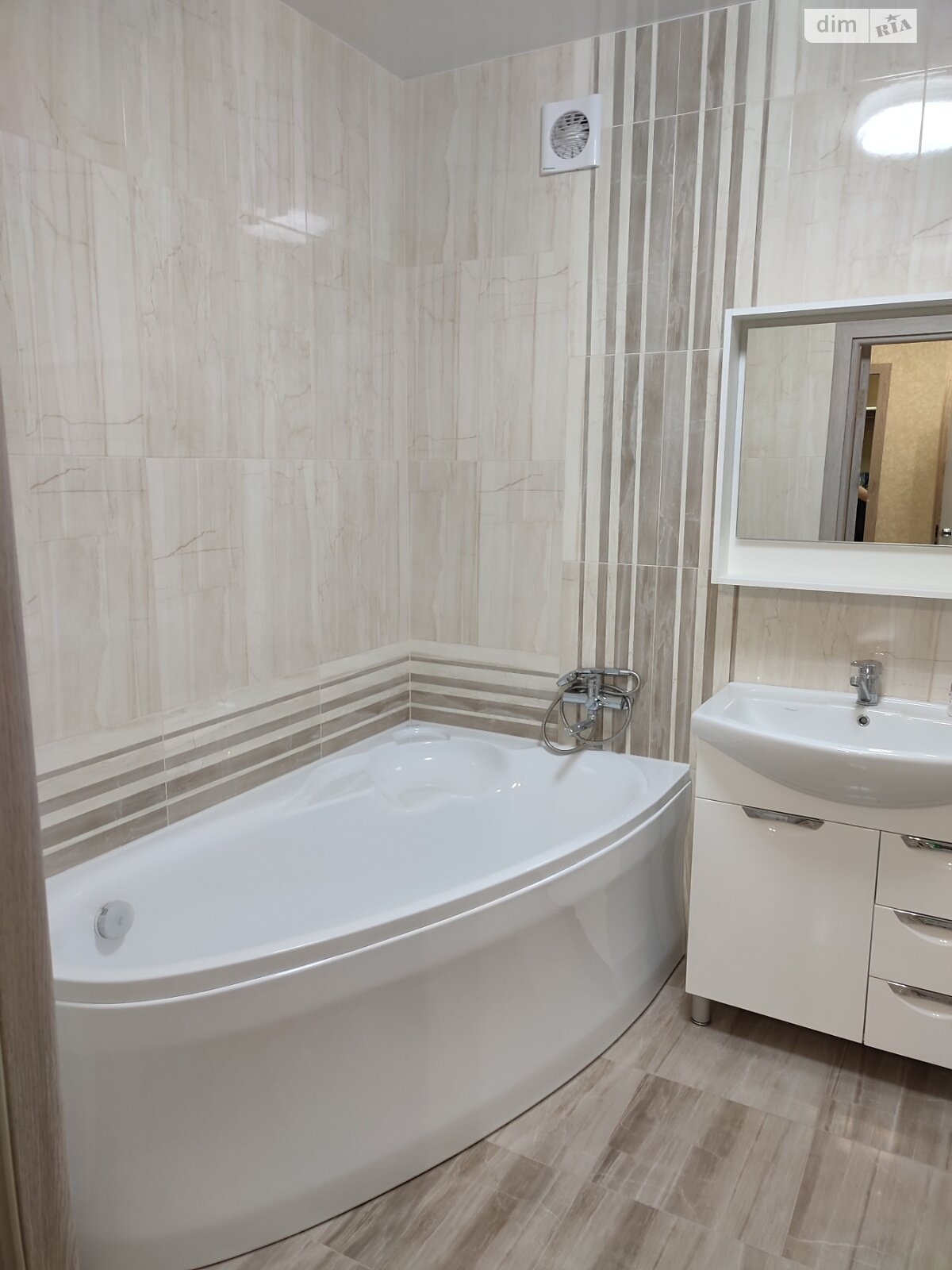 однокімнатна квартира в Хмельницькому, район Озерна, на вул. Січових Стрільців в довготривалу оренду помісячно фото 1 однокімнатна квартира в Хмельницькому, район Озерна, на вул. Січових Стрільців в довготривалу оренду помісячно фото 1