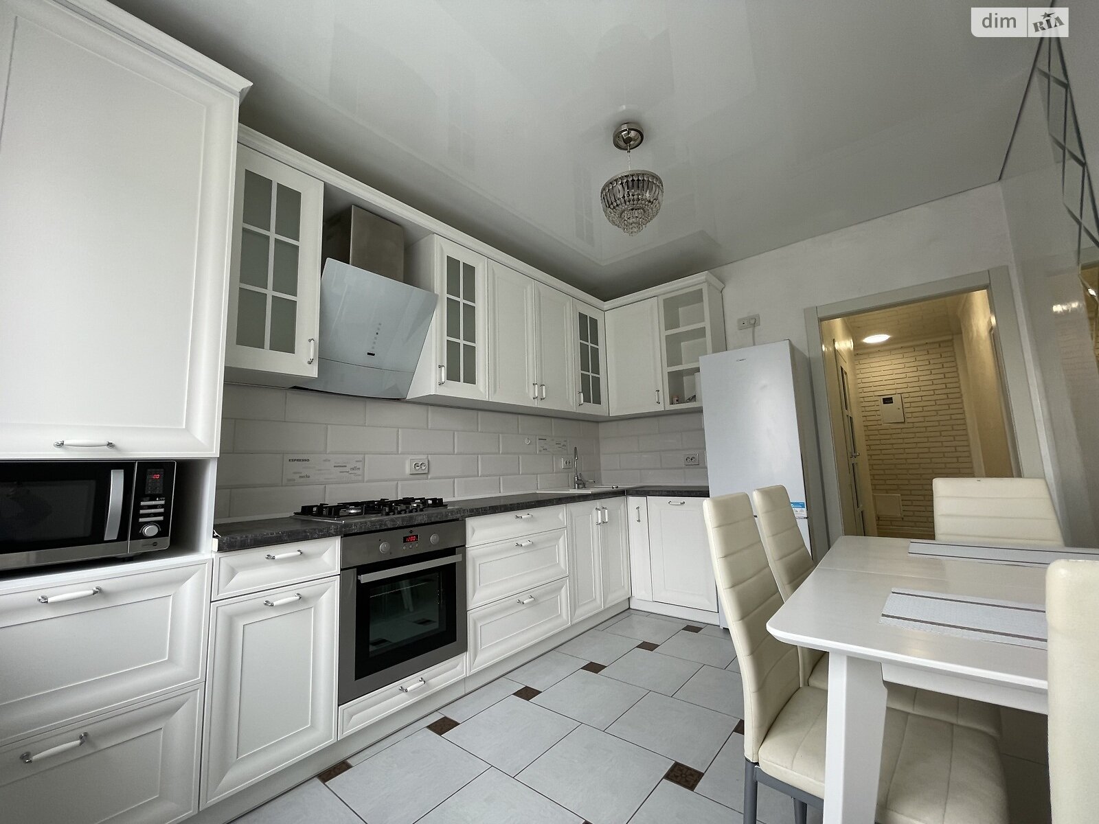 однокімнатна квартира в Хмельницькому, район Озерна, на вул. Січових Стрільців 2/1 в довготривалу оренду помісячно фото 1 однокімнатна квартира в Хмельницькому, район Озерна, на вул. Січових Стрільців 2/1 в довготривалу оренду помісячно фото 1