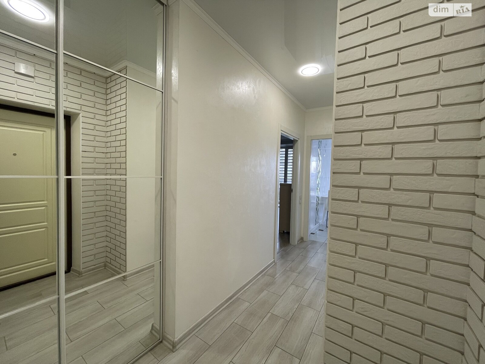 однокімнатна квартира в Хмельницькому, район Озерна, на вул. Січових Стрільців 2/1 в довготривалу оренду помісячно фото 1 однокімнатна квартира в Хмельницькому, район Озерна, на вул. Січових Стрільців 2/1 в довготривалу оренду помісячно фото 1