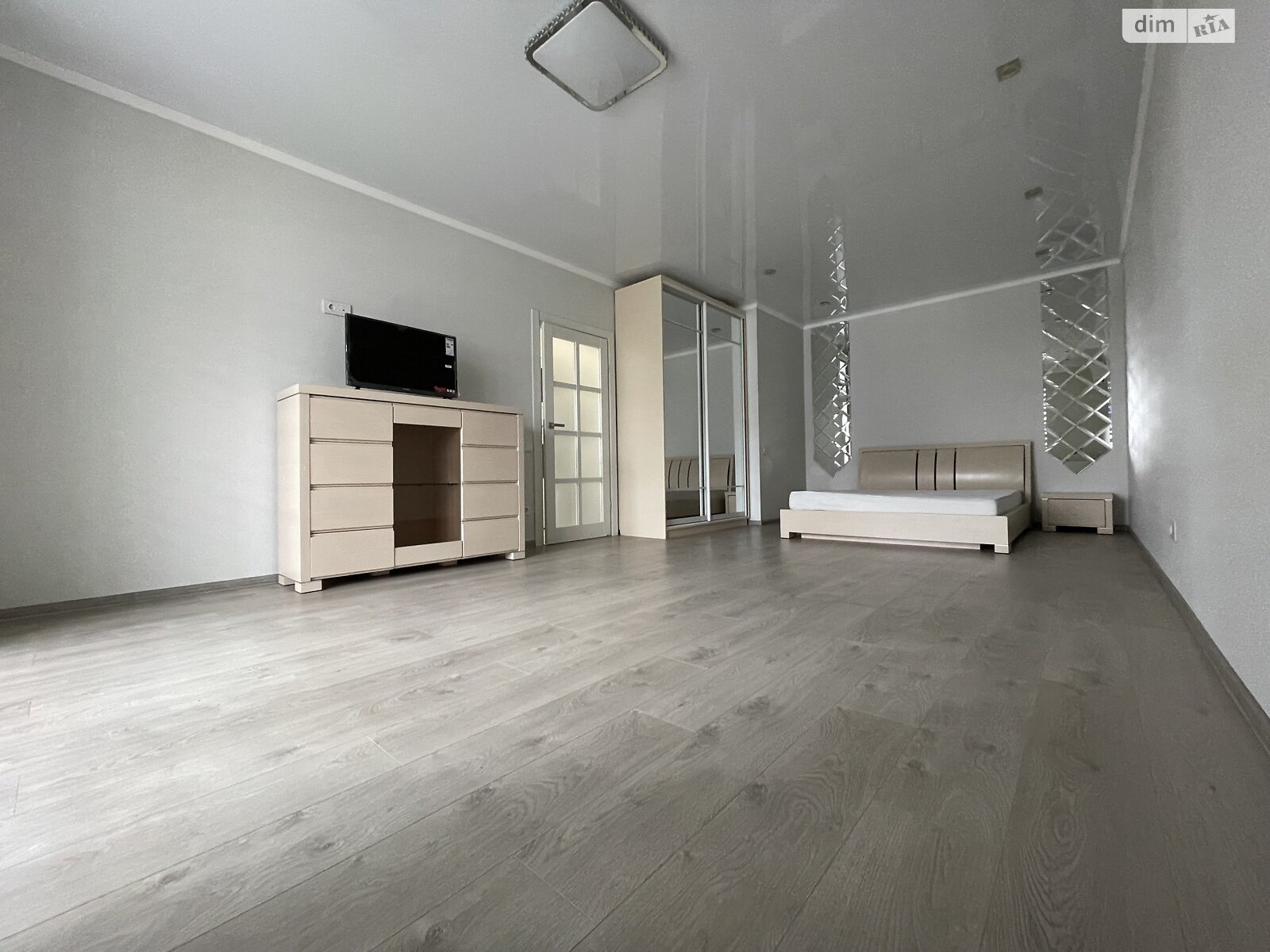 однокімнатна квартира в Хмельницькому, район Озерна, на вул. Січових Стрільців 2/1 в довготривалу оренду помісячно фото 1 однокімнатна квартира в Хмельницькому, район Озерна, на вул. Січових Стрільців 2/1 в довготривалу оренду помісячно фото 1