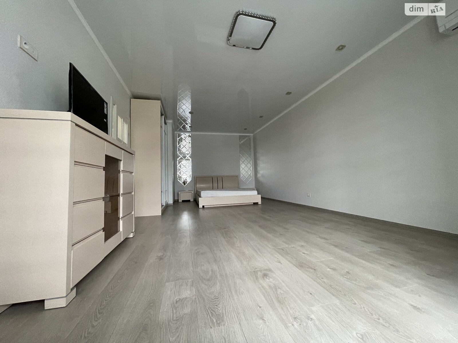 однокімнатна квартира в Хмельницькому, район Озерна, на вул. Січових Стрільців 2/1 в довготривалу оренду помісячно фото 1 однокімнатна квартира в Хмельницькому, район Озерна, на вул. Січових Стрільців 2/1 в довготривалу оренду помісячно фото 1