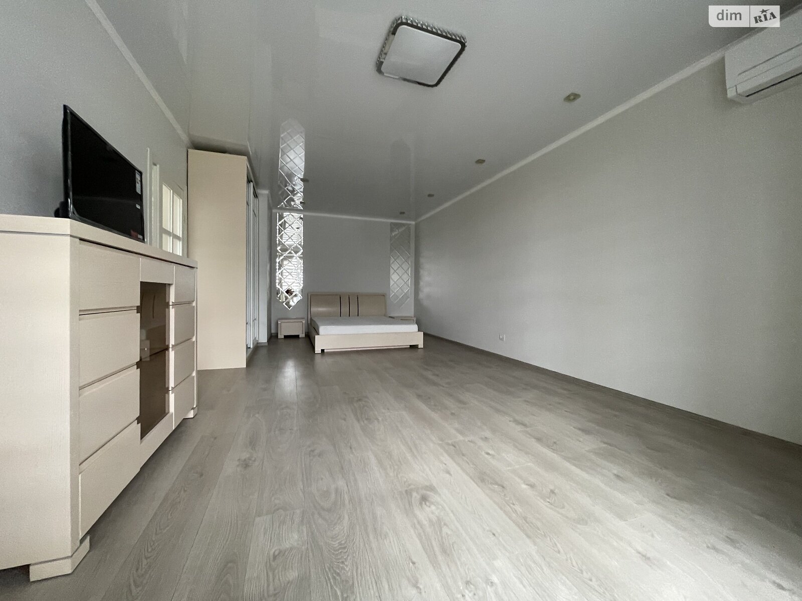 однокімнатна квартира в Хмельницькому, район Озерна, на вул. Січових Стрільців 2/1 в довготривалу оренду помісячно фото 1 однокімнатна квартира в Хмельницькому, район Озерна, на вул. Січових Стрільців 2/1 в довготривалу оренду помісячно фото 1