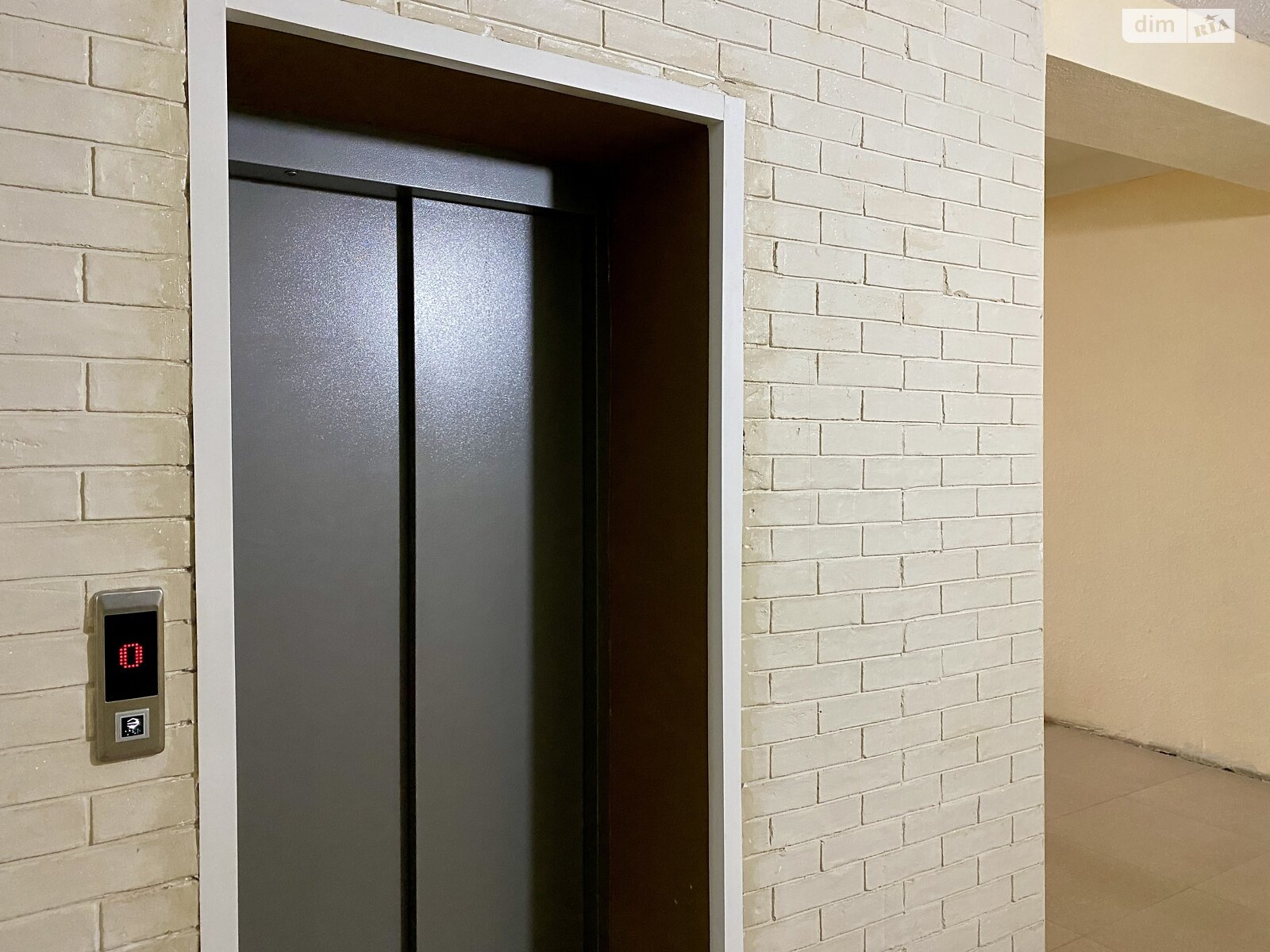 однокомнатная квартира в Хмельницком, район Озёрный, на ул. Сечевых Стрельцов 2/4 в аренду на долгий срок помесячно фото 1 однокомнатная квартира в Хмельницком, район Озёрный, на ул. Сечевых Стрельцов 2/4 в аренду на долгий срок помесячно фото 1