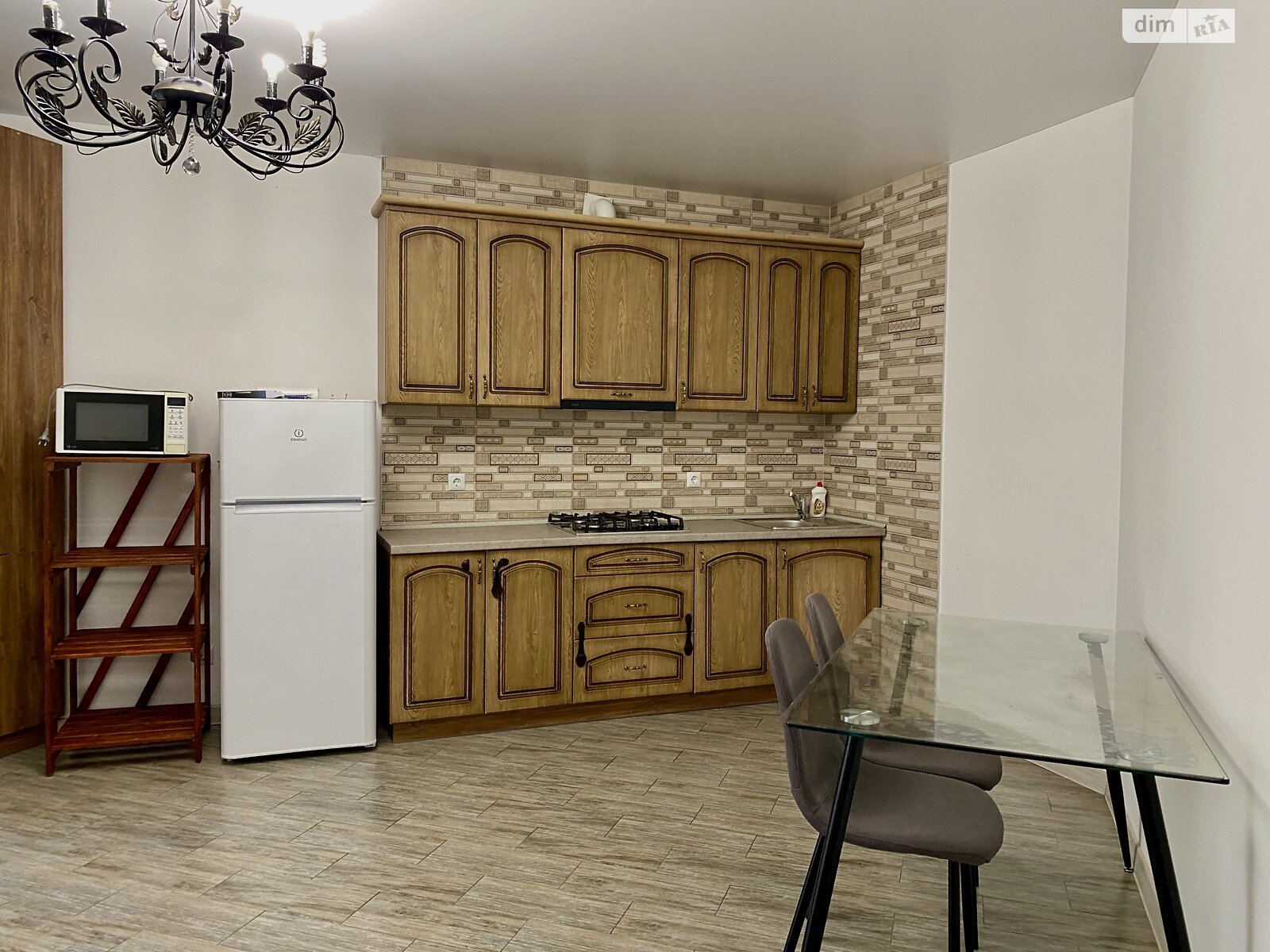 однокомнатная квартира в Хмельницком, район Озёрный, на ул. Сечевых Стрельцов 2/4 в аренду на долгий срок помесячно фото 1 однокомнатная квартира в Хмельницком, район Озёрный, на ул. Сечевых Стрельцов 2/4 в аренду на долгий срок помесячно фото 1