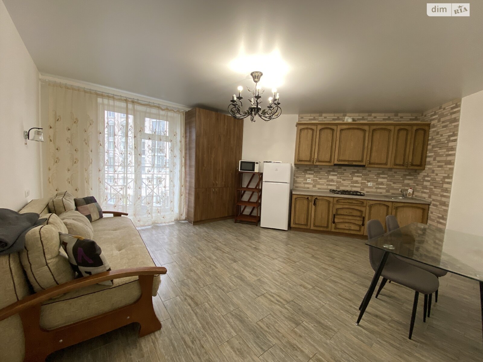 однокомнатная квартира в Хмельницком, район Озёрный, на ул. Сечевых Стрельцов 2/4 в аренду на долгий срок помесячно фото 1 однокомнатная квартира в Хмельницком, район Озёрный, на ул. Сечевых Стрельцов 2/4 в аренду на долгий срок помесячно фото 1