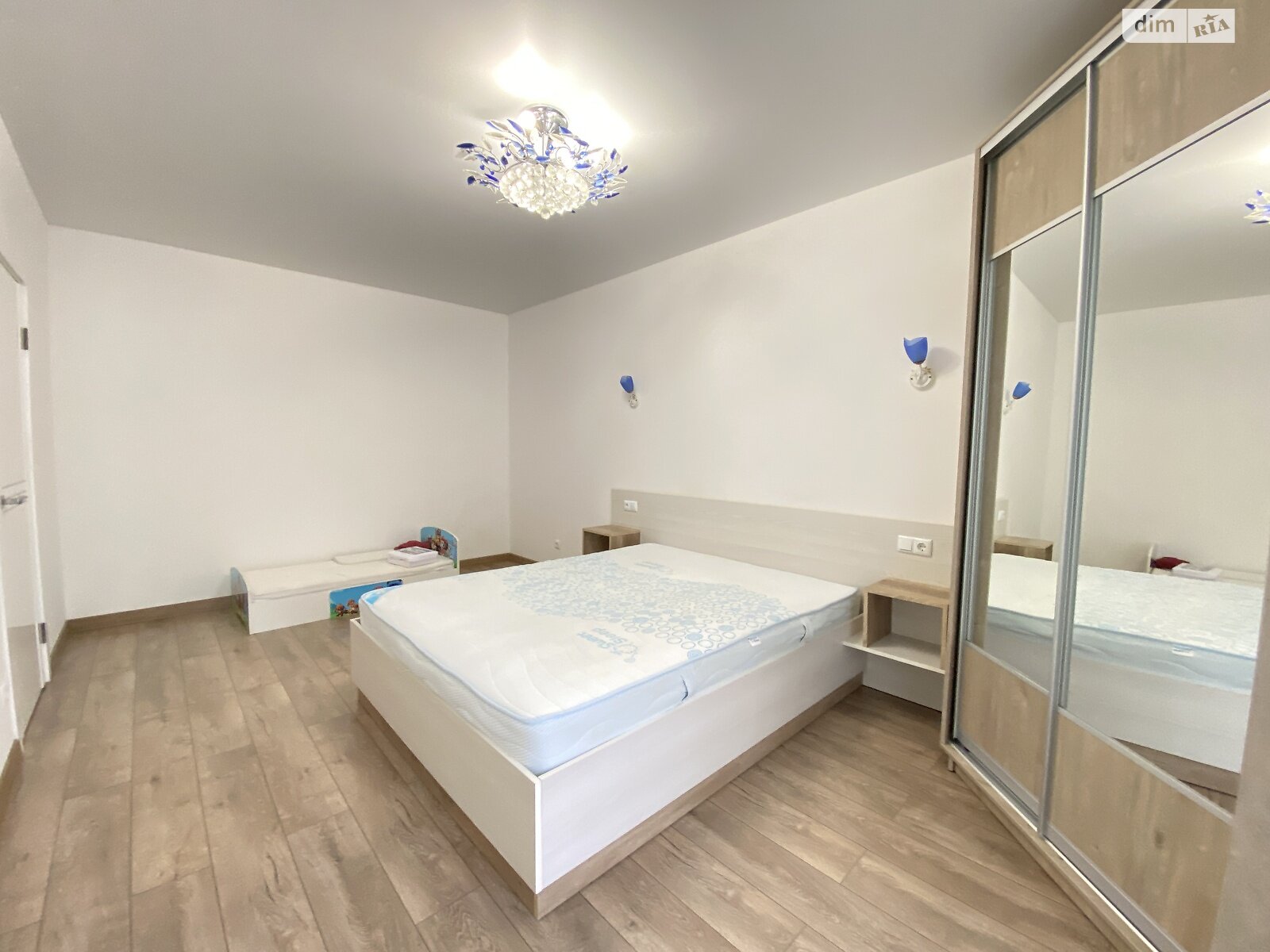 однокомнатная квартира в Хмельницком, район Озёрный, на ул. Сечевых Стрельцов 2/4 в аренду на долгий срок помесячно фото 1 однокомнатная квартира в Хмельницком, район Озёрный, на ул. Сечевых Стрельцов 2/4 в аренду на долгий срок помесячно фото 1