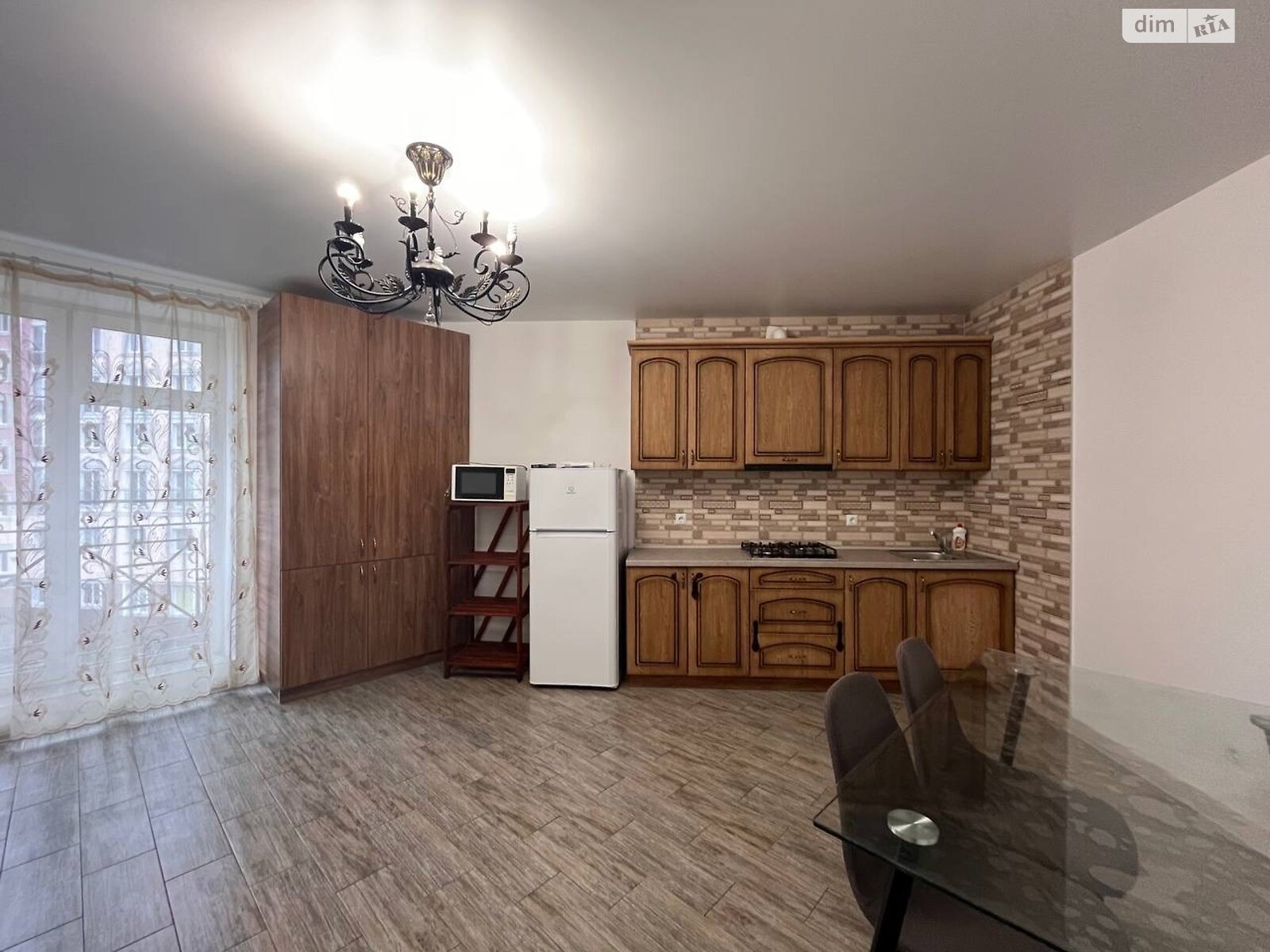 однокомнатная квартира в Хмельницком, район Озёрный, на ул. Сечевых Стрельцов в аренду на долгий срок помесячно фото 1