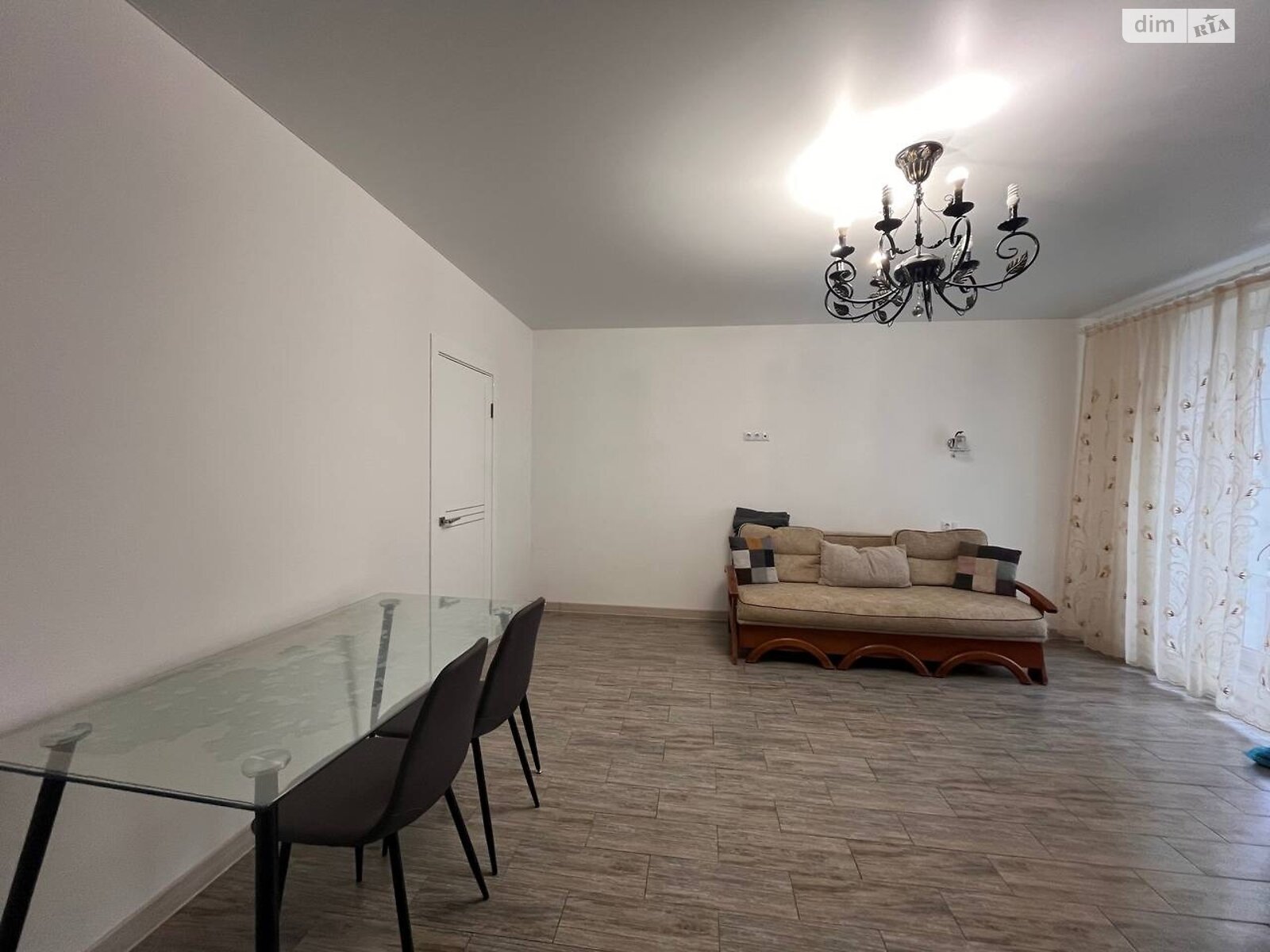 однокомнатная квартира в Хмельницком, район Озёрный, на ул. Сечевых Стрельцов в аренду на долгий срок помесячно фото 1