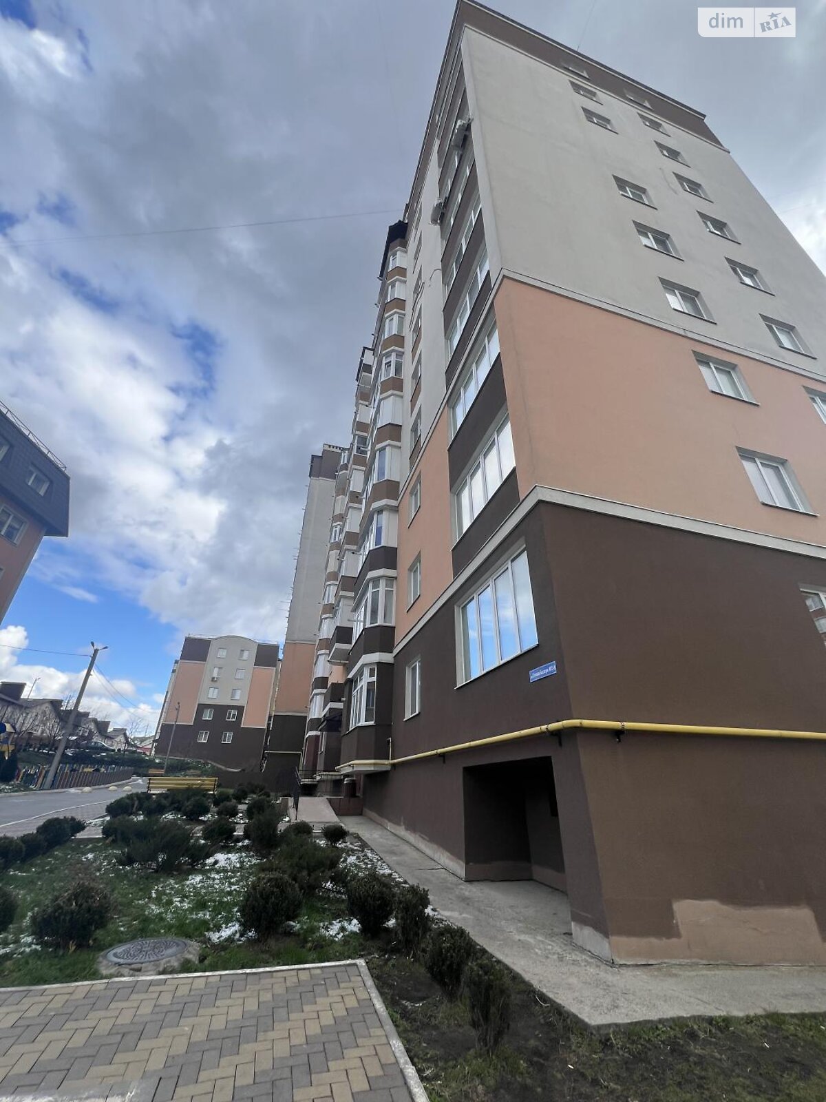 однокімнатна квартира в Хмельницькому, район Озерна, на вул. Степана Бандери 40/2А в довготривалу оренду помісячно фото 1 однокімнатна квартира в Хмельницькому, район Озерна, на вул. Степана Бандери 40/2А в довготривалу оренду помісячно фото 1