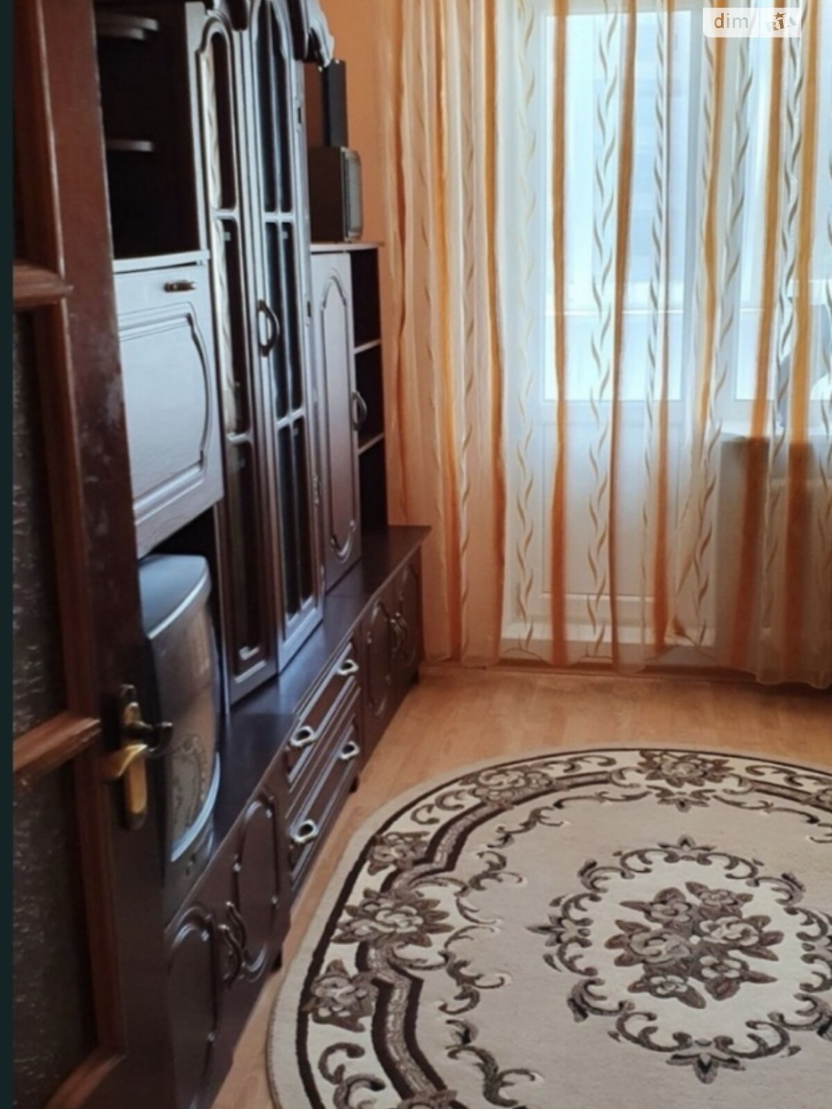 четырехкомнатная квартира в Хмельницком, район Озёрный, на ул. Зализняка Максима 14 в аренду на долгий срок помесячно фото 1