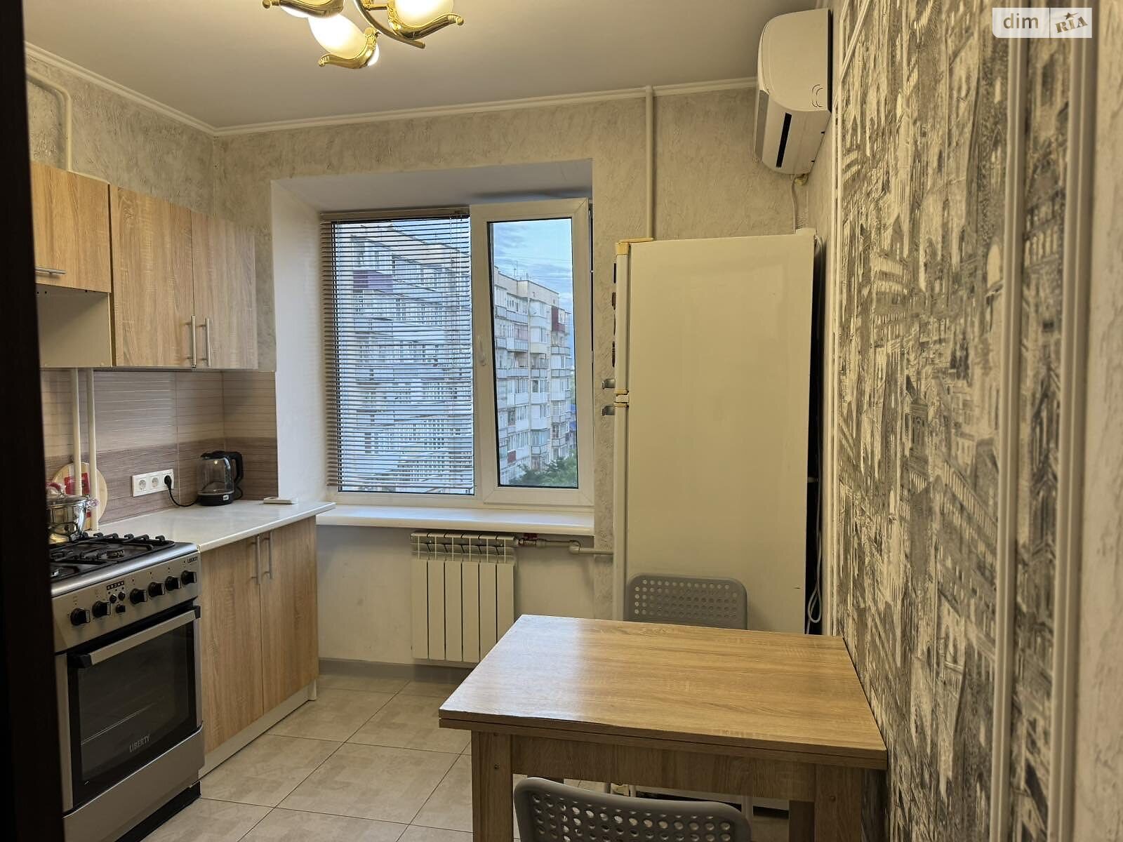 однокімнатна квартира в Хмельницькому, район Поділ, на вул. Прибузька 2 в довготривалу оренду помісячно фото 1 однокімнатна квартира в Хмельницькому, район Поділ, на вул. Прибузька 2 в довготривалу оренду помісячно фото 1