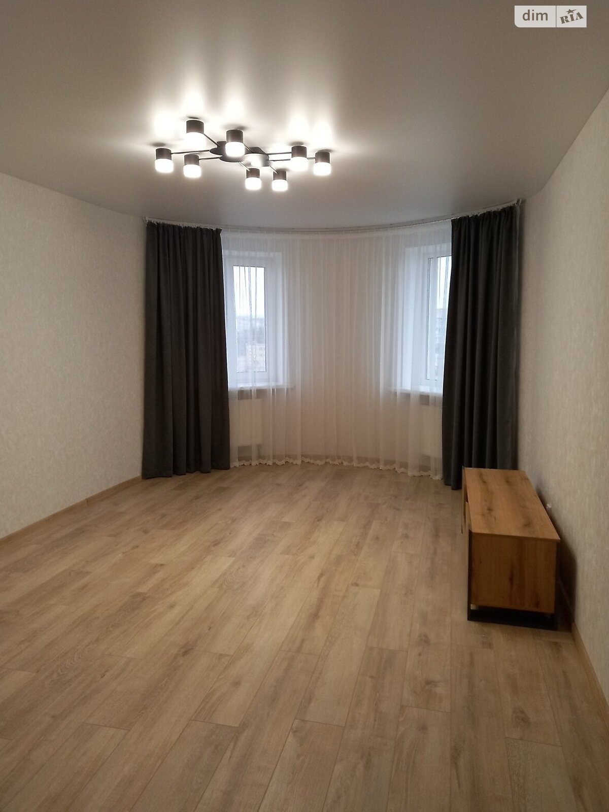 однокімнатна квартира в Хмельницькому, район Поділ, на вул. Примакова 52Б в довготривалу оренду помісячно фото 1 однокімнатна квартира в Хмельницькому, район Поділ, на вул. Примакова 52Б в довготривалу оренду помісячно фото 1
