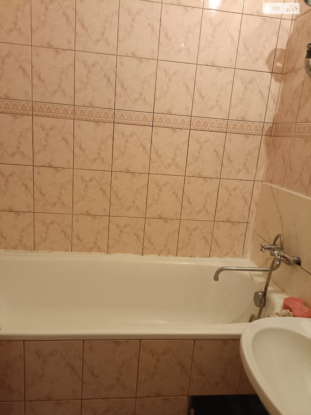 двокімнатна квартира в Хмельницькому, район Ракове, на вул. Довженка 1 в довготривалу оренду помісячно фото 1