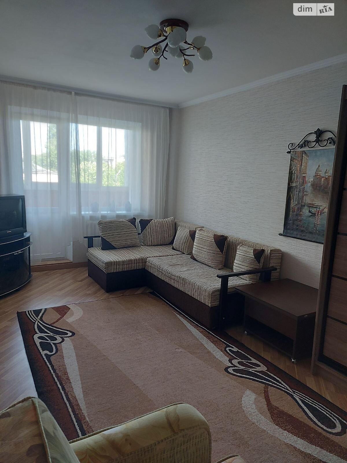 трехкомнатная квартира в Хмельницком, район Раково, на ул. Майборского 13 в аренду на долгий срок помесячно фото 1