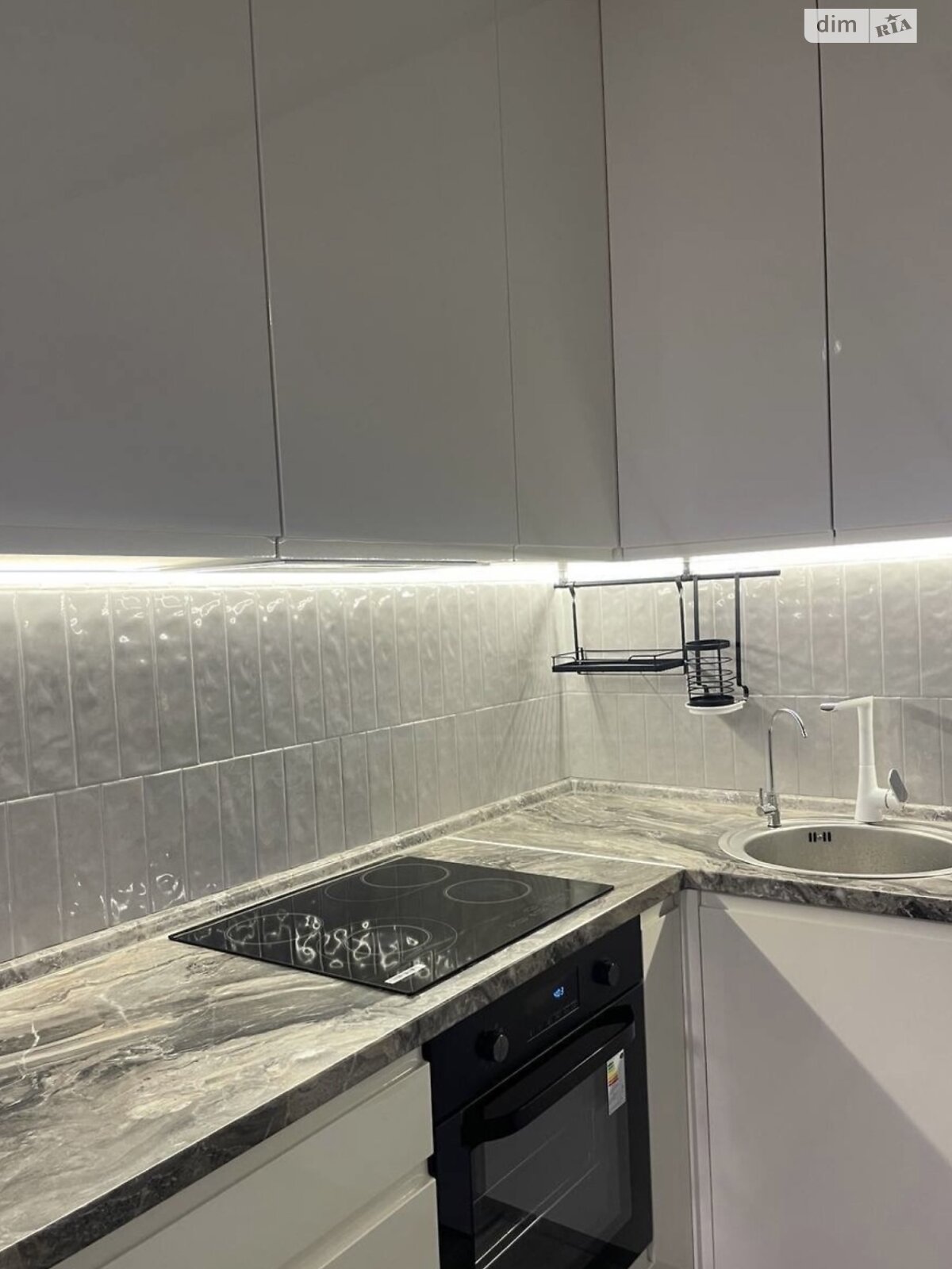 однокімнатна квартира в Хмельницькому, район Старе місто (старий базар), на вул. Паркова 2/2 в довготривалу оренду помісячно фото 1 однокімнатна квартира в Хмельницькому, район Старе місто (старий базар), на вул. Паркова 2/2 в довготривалу оренду помісячно фото 1