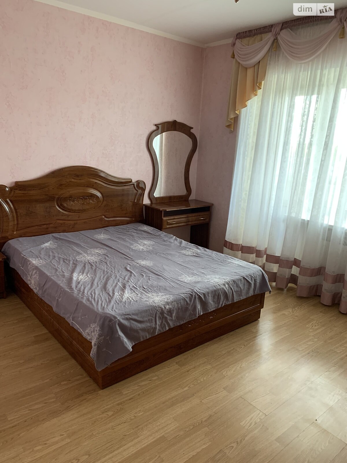 двухкомнатная квартира в Хмельницком, район Старый город (старый базар), на ул. Вайсера в аренду на долгий срок помесячно фото 1 двухкомнатная квартира в Хмельницком, район Старый город (старый базар), на ул. Вайсера в аренду на долгий срок помесячно фото 1