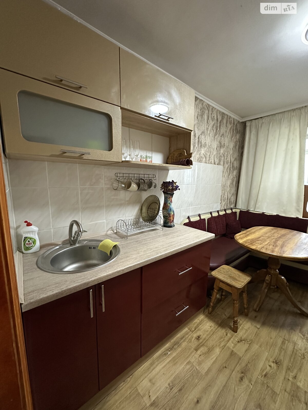 трехкомнатная квартира в Хмельницком, на ул. Степана Бандеры 6 в аренду на долгий срок помесячно фото 1