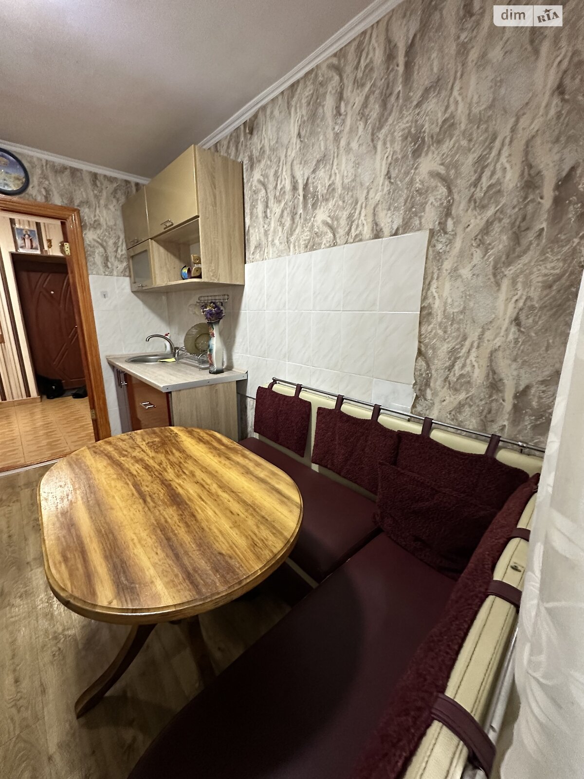 трехкомнатная квартира в Хмельницком, на ул. Степана Бандеры 6 в аренду на долгий срок помесячно фото 1