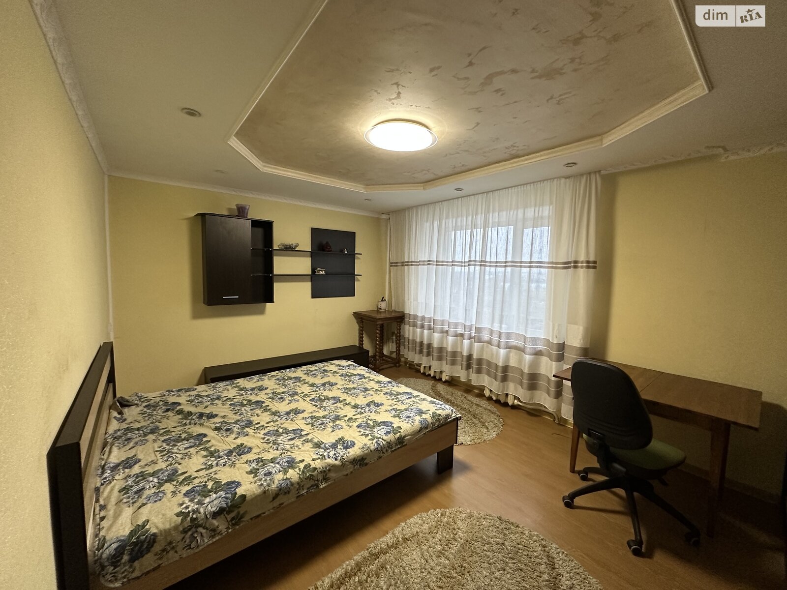 трехкомнатная квартира в Хмельницком, на ул. Степана Бандеры 6 в аренду на долгий срок помесячно фото 1