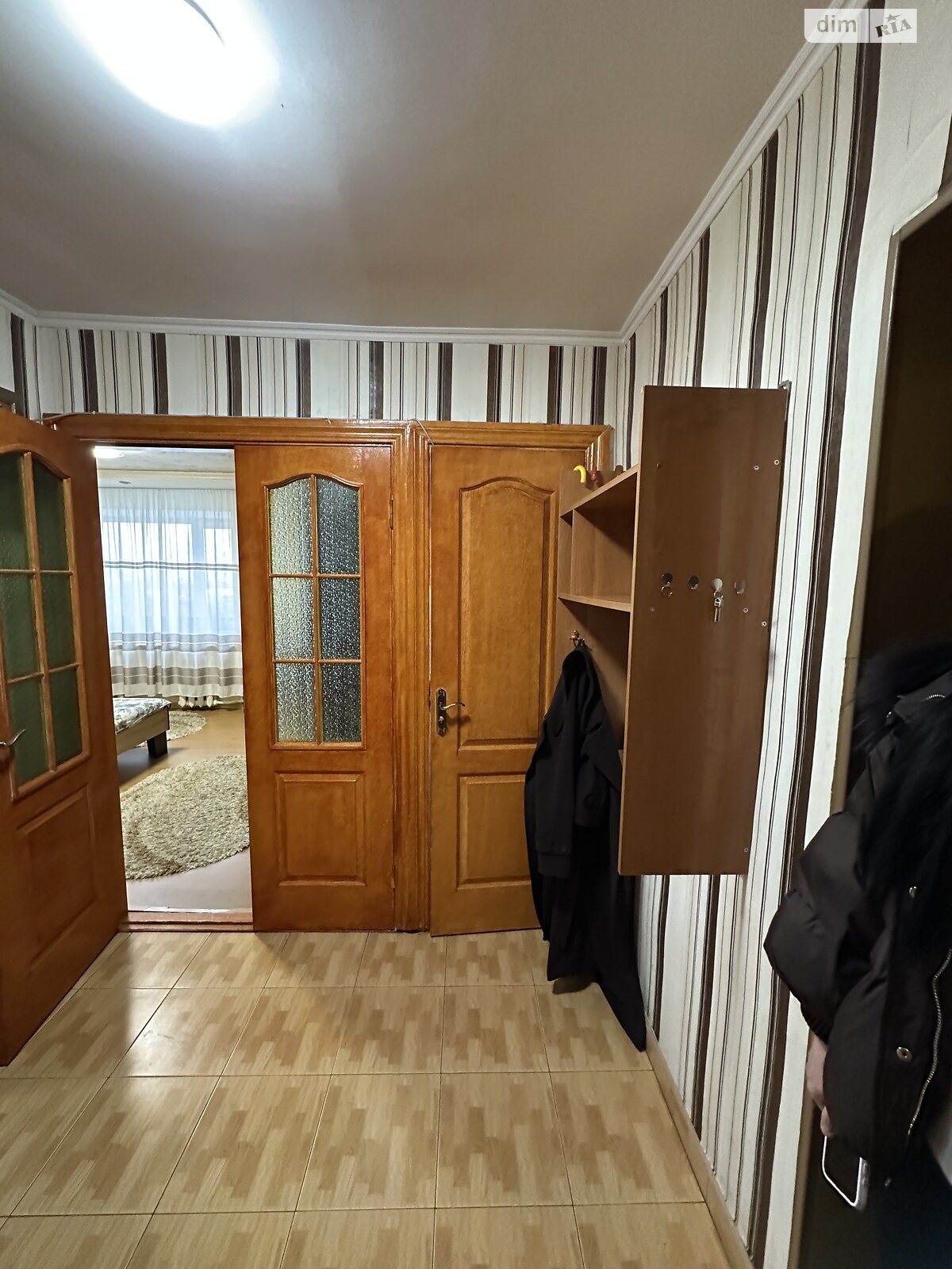 трехкомнатная квартира в Хмельницком, на ул. Степана Бандеры 6 в аренду на долгий срок помесячно фото 1