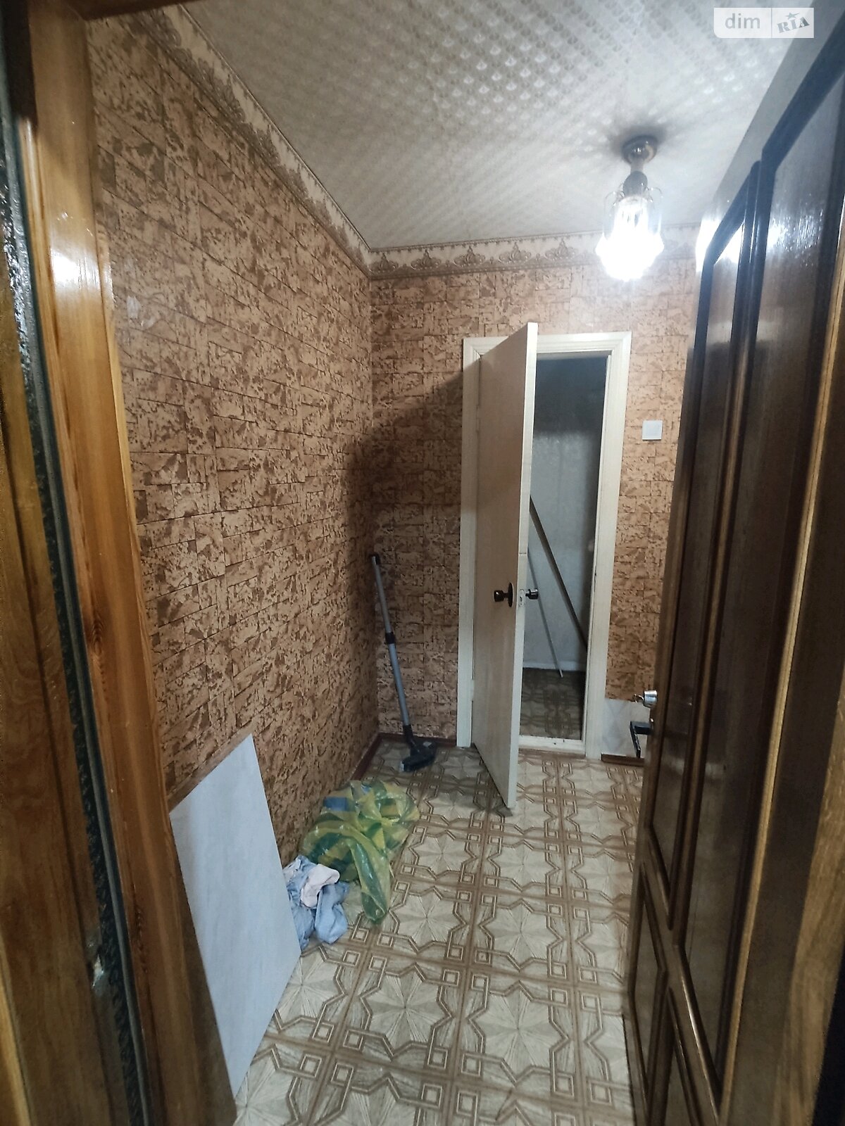 трикімнатна квартира в Хмельницькому, на вул. Свободи 3 в довготривалу оренду помісячно фото 1 трикімнатна квартира в Хмельницькому, на вул. Свободи 3 в довготривалу оренду помісячно фото 1