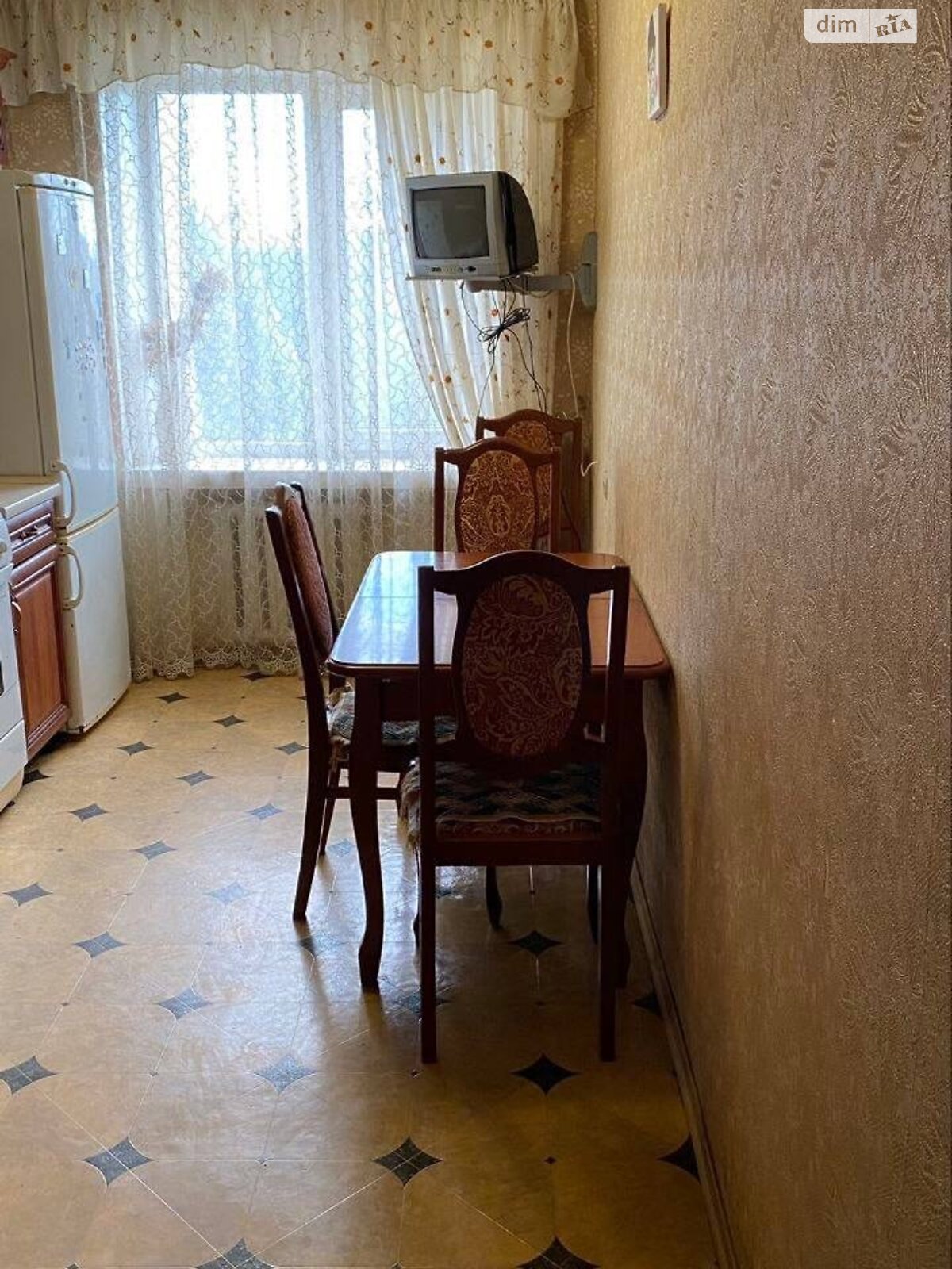 трехкомнатная квартира в Хмельницком, район Тарабановка, на ул. Пилотская в аренду на долгий срок помесячно фото 1 трехкомнатная квартира в Хмельницком, район Тарабановка, на ул. Пилотская в аренду на долгий срок помесячно фото 1