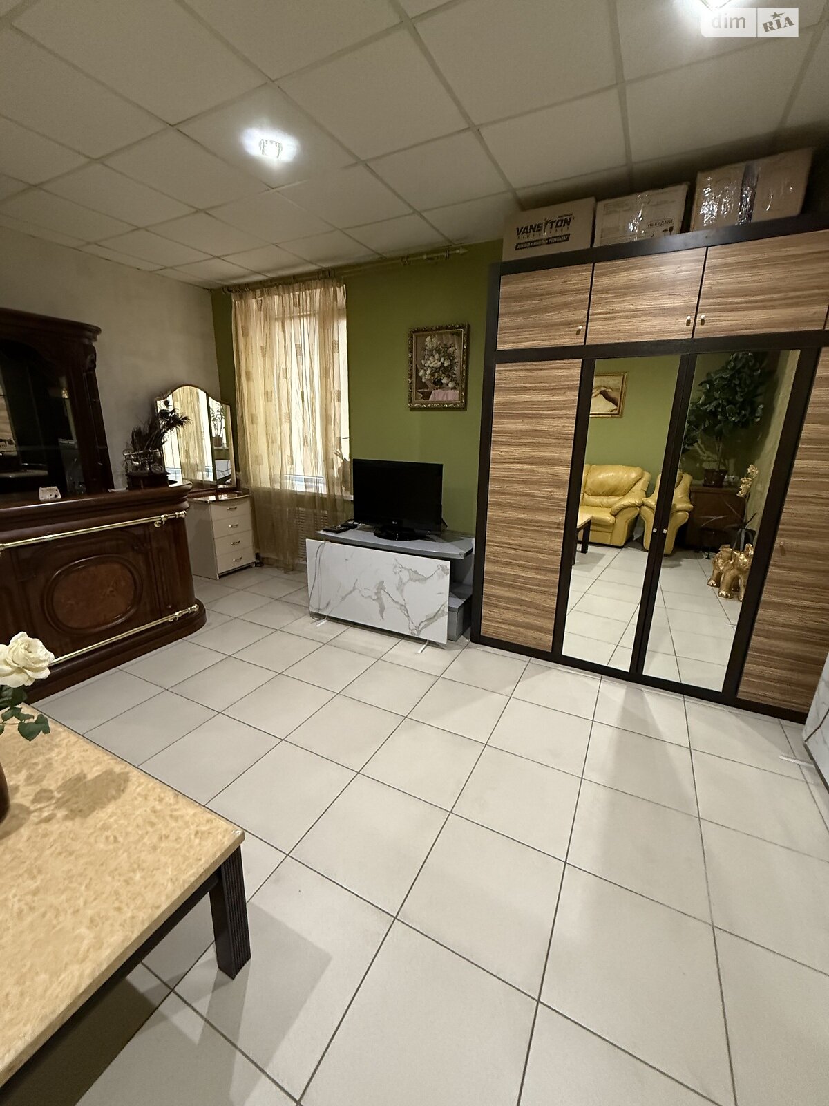 двокімнатна квартира в Хмельницькому, район Центр, на вул. Героїв Майдану 42/1, кв. 2 в довготривалу оренду помісячно фото 1