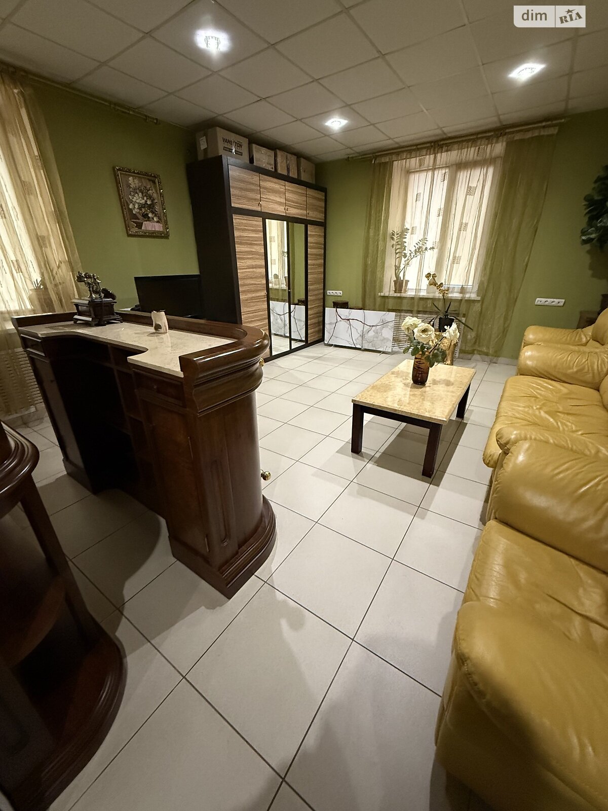 двокімнатна квартира в Хмельницькому, район Центр, на вул. Героїв Майдану 42/1, кв. 2 в довготривалу оренду помісячно фото 1