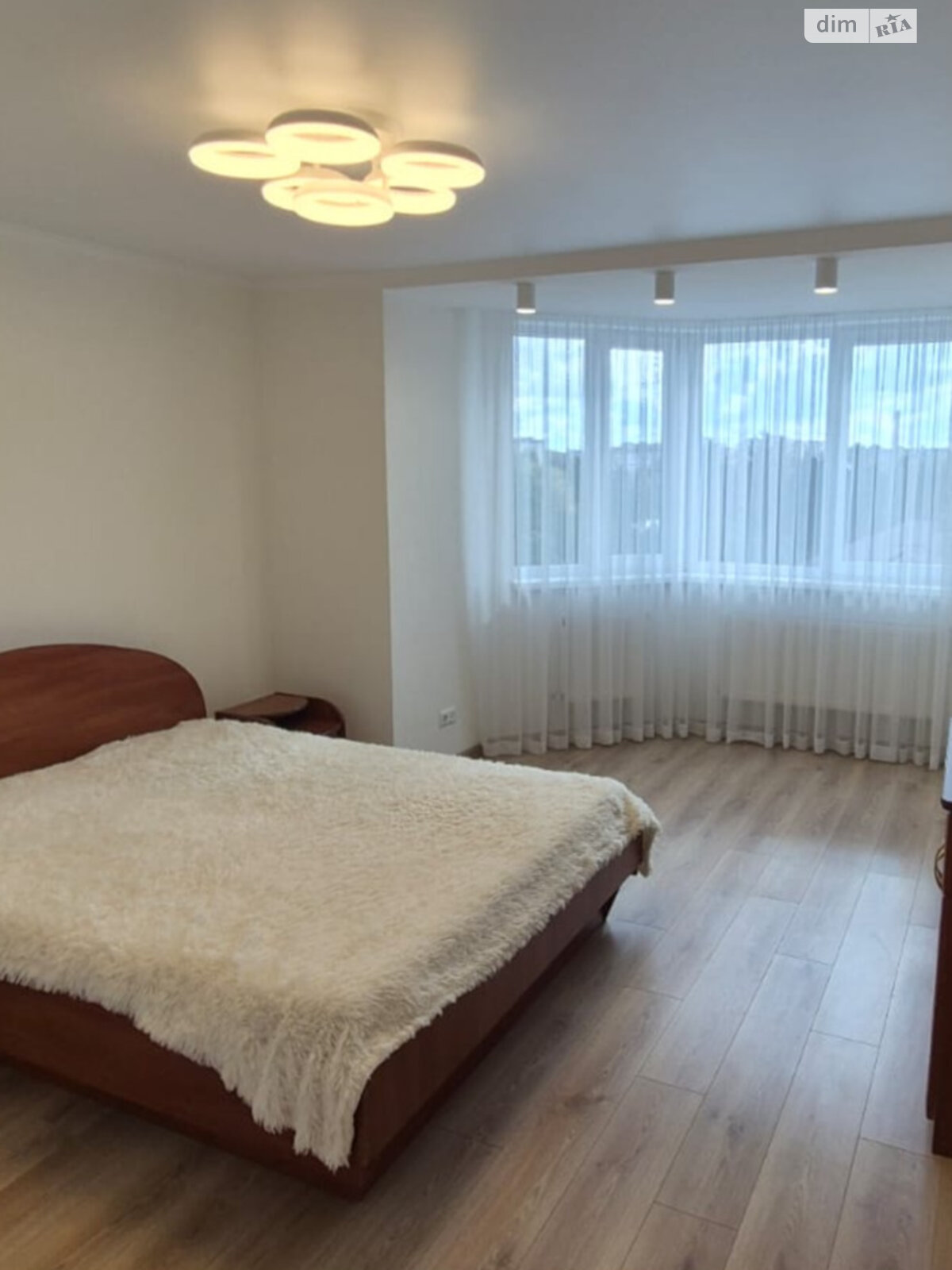 двухкомнатная квартира в Хмельницком, район Центр, на ул. Героя Украины Александра Петраковского 16Б в аренду на долгий срок помесячно фото 1 двухкомнатная квартира в Хмельницком, район Центр, на ул. Героя Украины Александра Петраковского 16Б в аренду на долгий срок помесячно фото 1