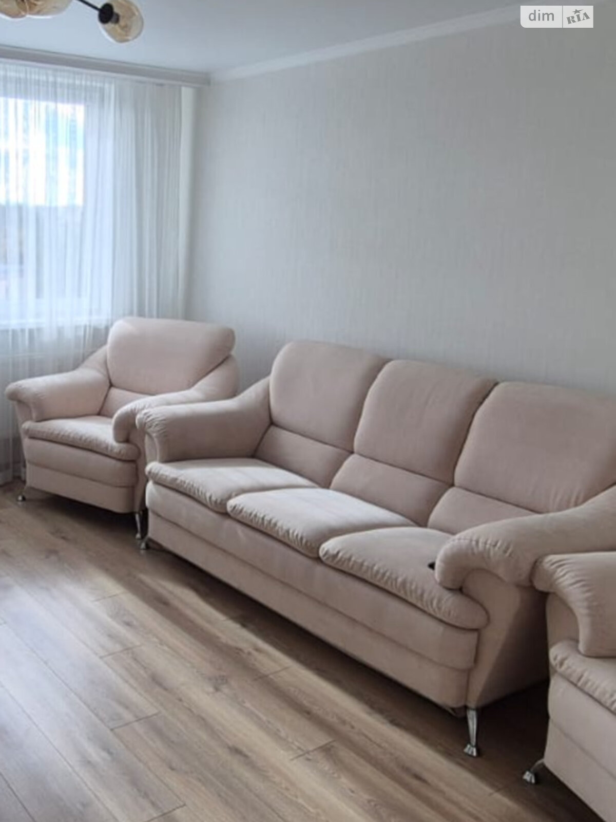 двухкомнатная квартира в Хмельницком, район Центр, на ул. Героя Украины Александра Петраковского 16Б в аренду на долгий срок помесячно фото 1 двухкомнатная квартира в Хмельницком, район Центр, на ул. Героя Украины Александра Петраковского 16Б в аренду на долгий срок помесячно фото 1