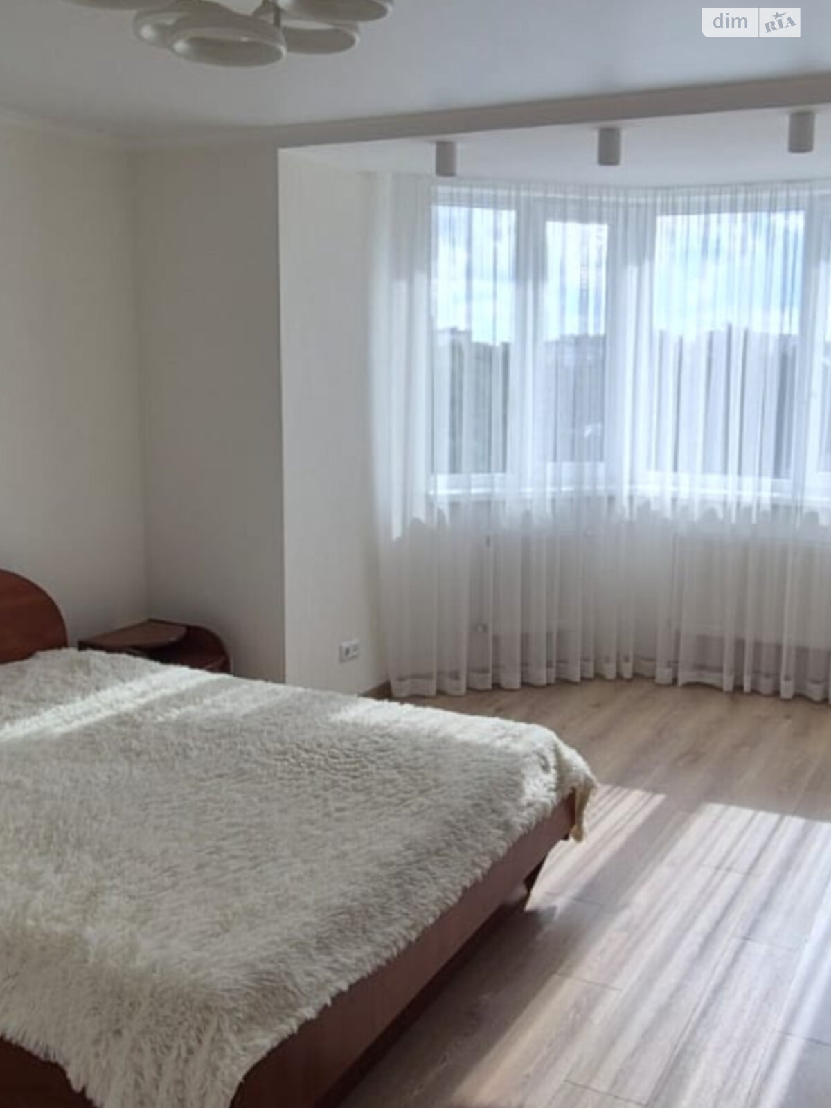 двухкомнатная квартира в Хмельницком, район Центр, на ул. Героя Украины Александра Петраковского 16Б в аренду на долгий срок помесячно фото 1 двухкомнатная квартира в Хмельницком, район Центр, на ул. Героя Украины Александра Петраковского 16Б в аренду на долгий срок помесячно фото 1