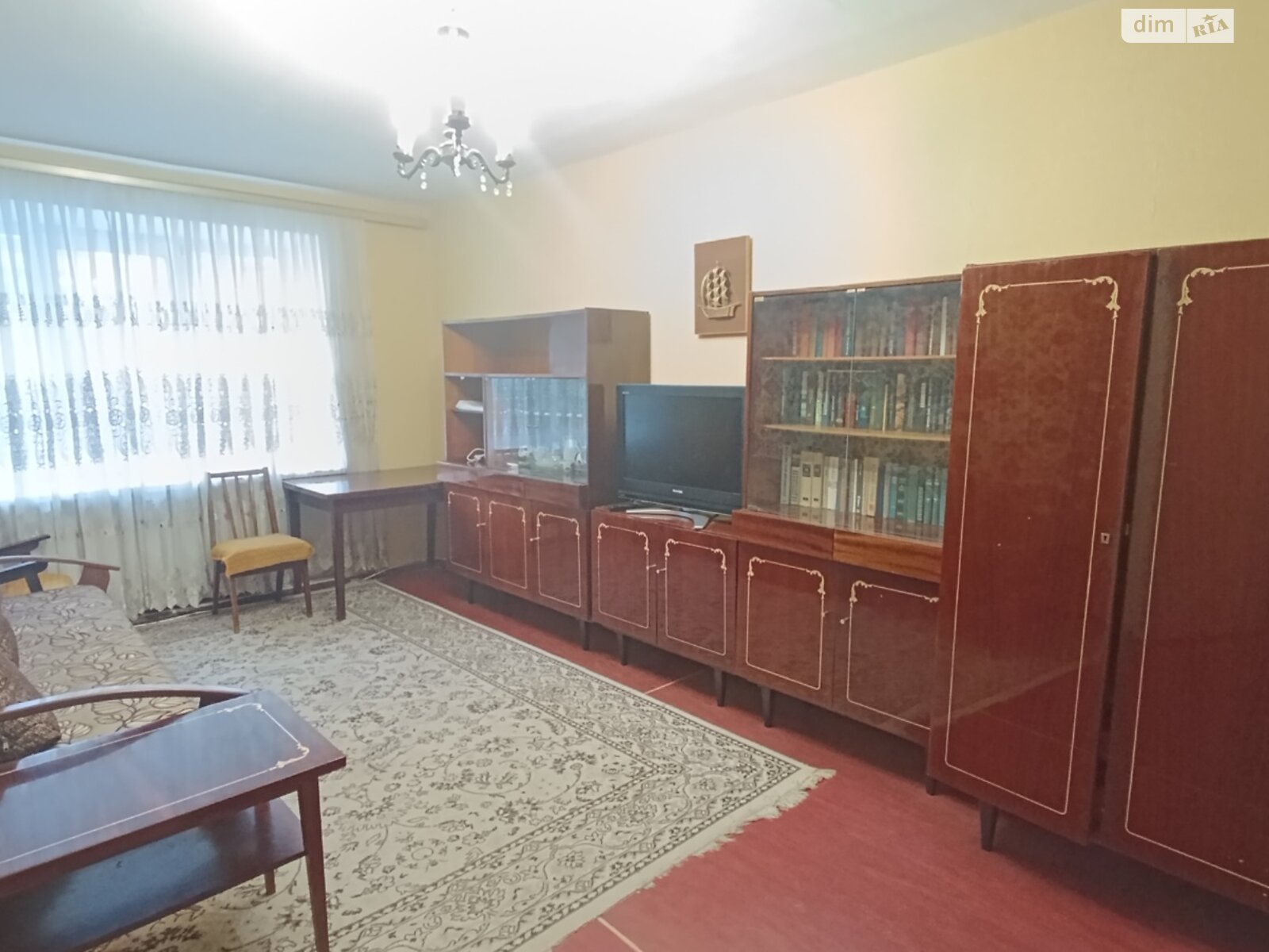 трехкомнатная квартира в Хмельницком, район Центр, на ул. Каменецкая в аренду на долгий срок помесячно фото 1