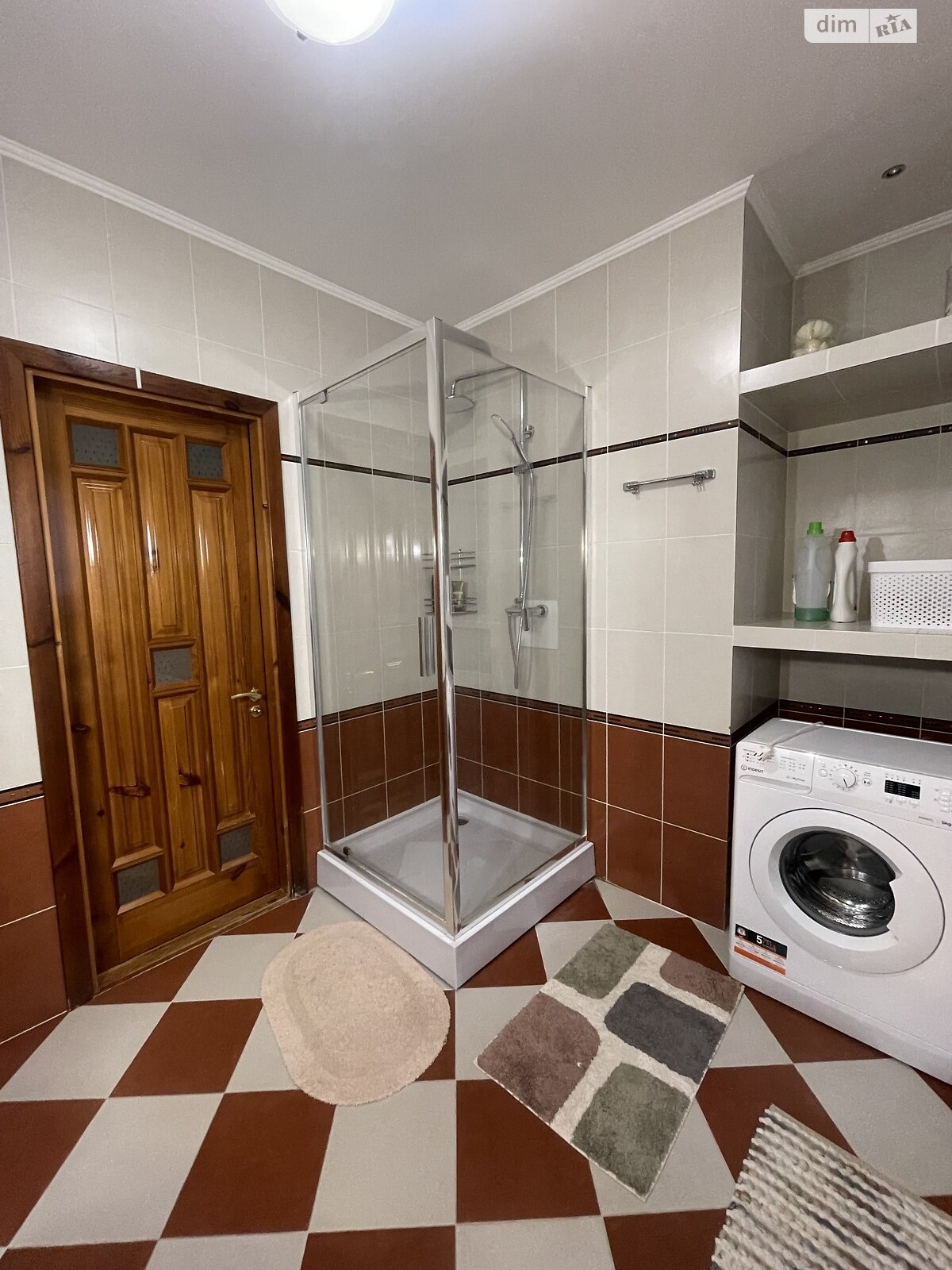 трехкомнатная квартира в Хмельницком, район Центр, на ул. Парковая 6/2 в аренду на долгий срок помесячно фото 1 трехкомнатная квартира в Хмельницком, район Центр, на ул. Парковая 6/2 в аренду на долгий срок помесячно фото 1