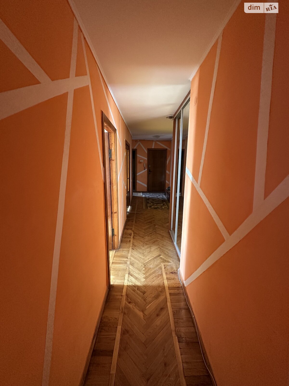 трикімнатна квартира в Хмельницькому, район Центр, на вул. Подільська 12 в довготривалу оренду помісячно фото 1 трикімнатна квартира в Хмельницькому, район Центр, на вул. Подільська 12 в довготривалу оренду помісячно фото 1