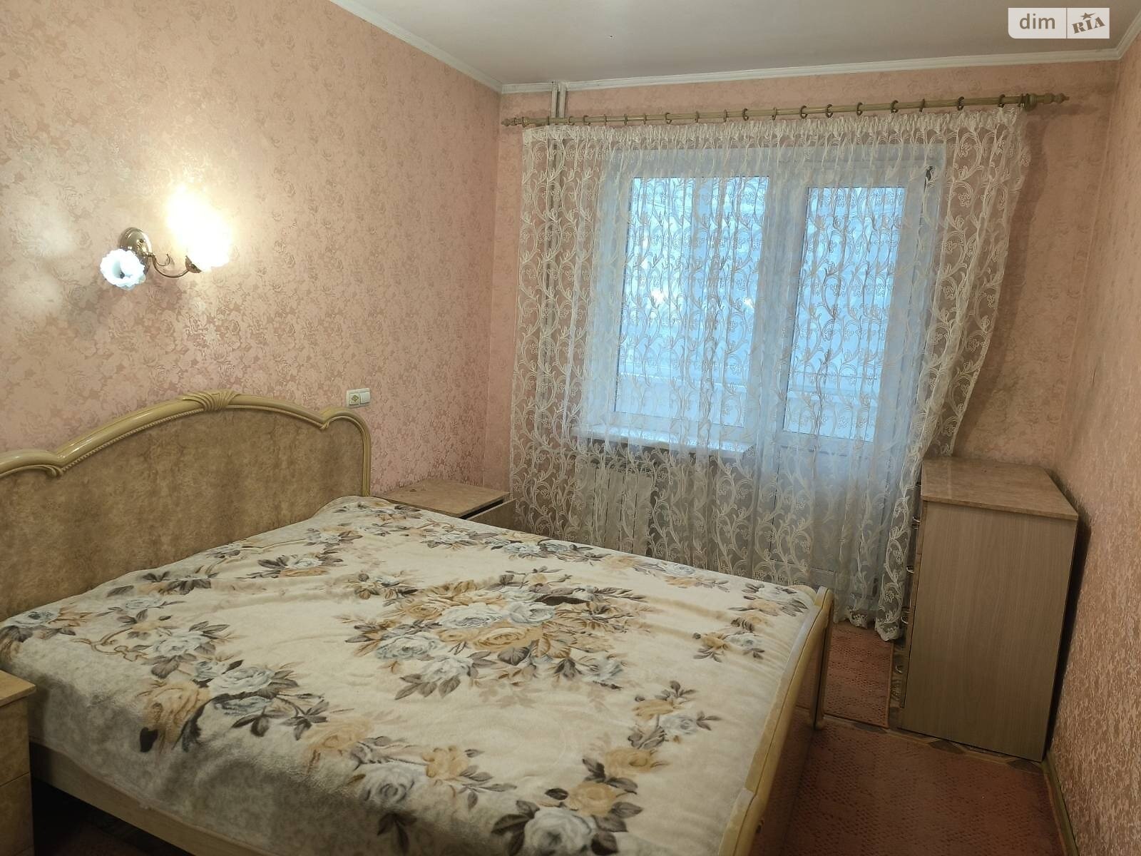трикімнатна квартира в Хмельницькому, район Центр, на вул. Прибузька 24 в довготривалу оренду помісячно фото 1 трикімнатна квартира в Хмельницькому, район Центр, на вул. Прибузька 24 в довготривалу оренду помісячно фото 1