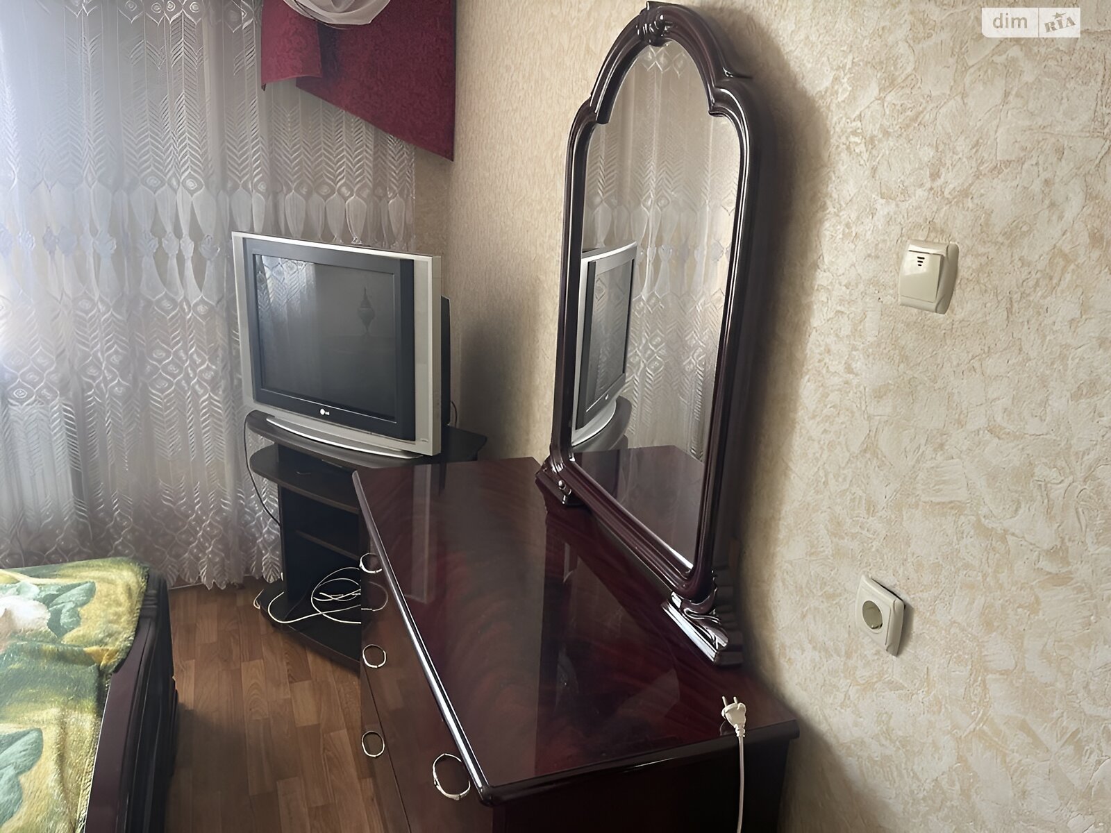 трехкомнатная квартира в Хмельницком, район Центр, на ул. Прибугская 36 в аренду на долгий срок помесячно фото 1 трехкомнатная квартира в Хмельницком, район Центр, на ул. Прибугская 36 в аренду на долгий срок помесячно фото 1