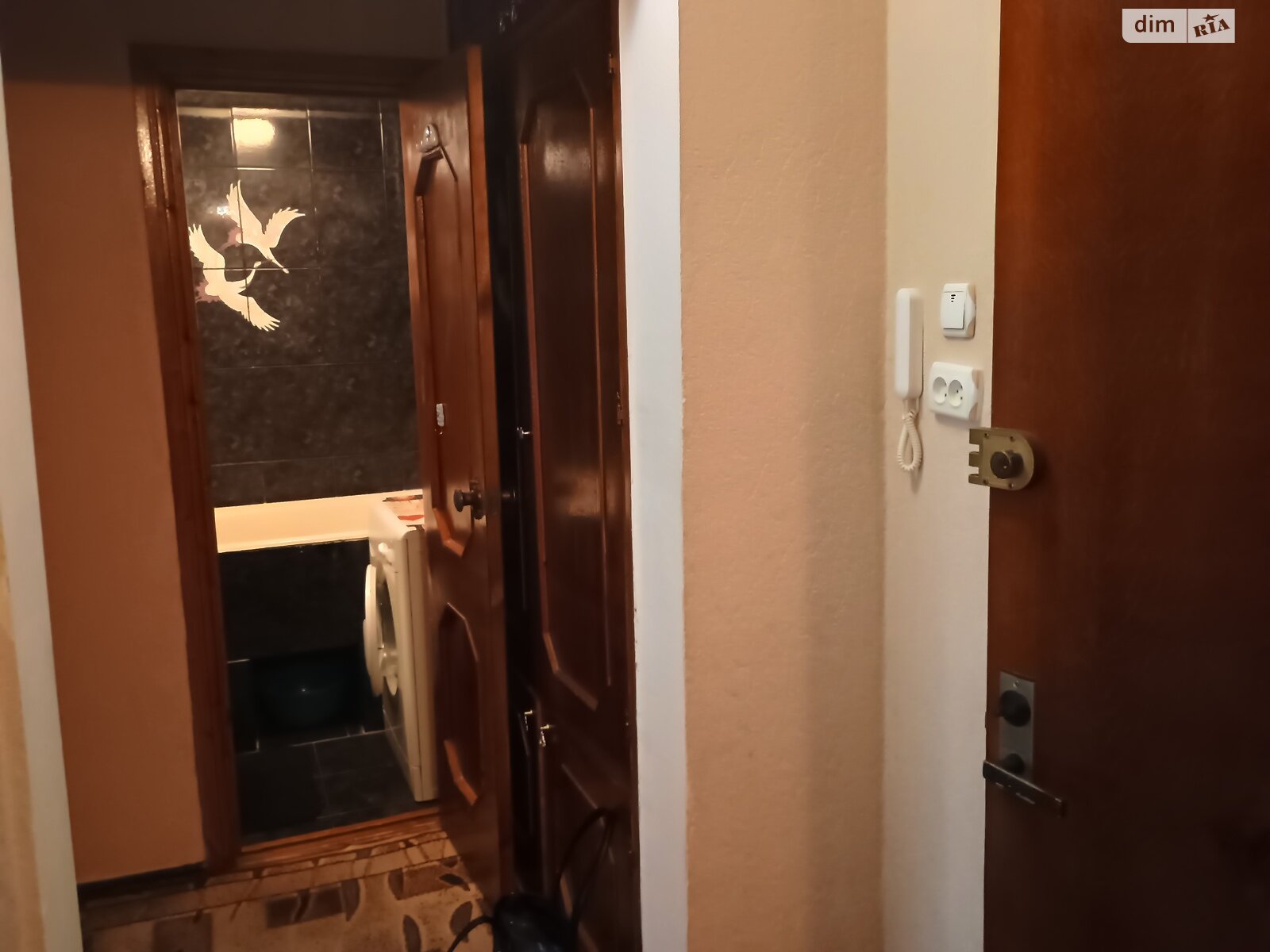 двокімнатна квартира з меблями в Хмельницькому, район Центр, на вул. Прибузька 6 в довготривалу оренду помісячно фото 1 двокімнатна квартира з меблями в Хмельницькому, район Центр, на вул. Прибузька 6 в довготривалу оренду помісячно фото 1