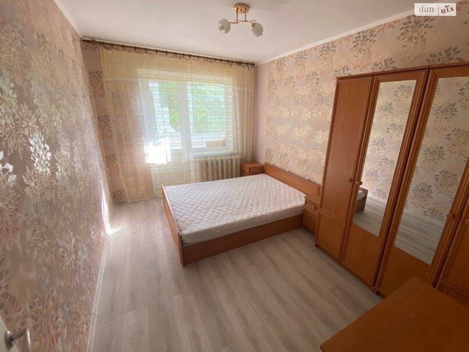 трехкомнатная квартира в Хмельницком, район Центр, на ул. Прибугская 32 в аренду на долгий срок помесячно фото 1 трехкомнатная квартира в Хмельницком, район Центр, на ул. Прибугская 32 в аренду на долгий срок помесячно фото 1
