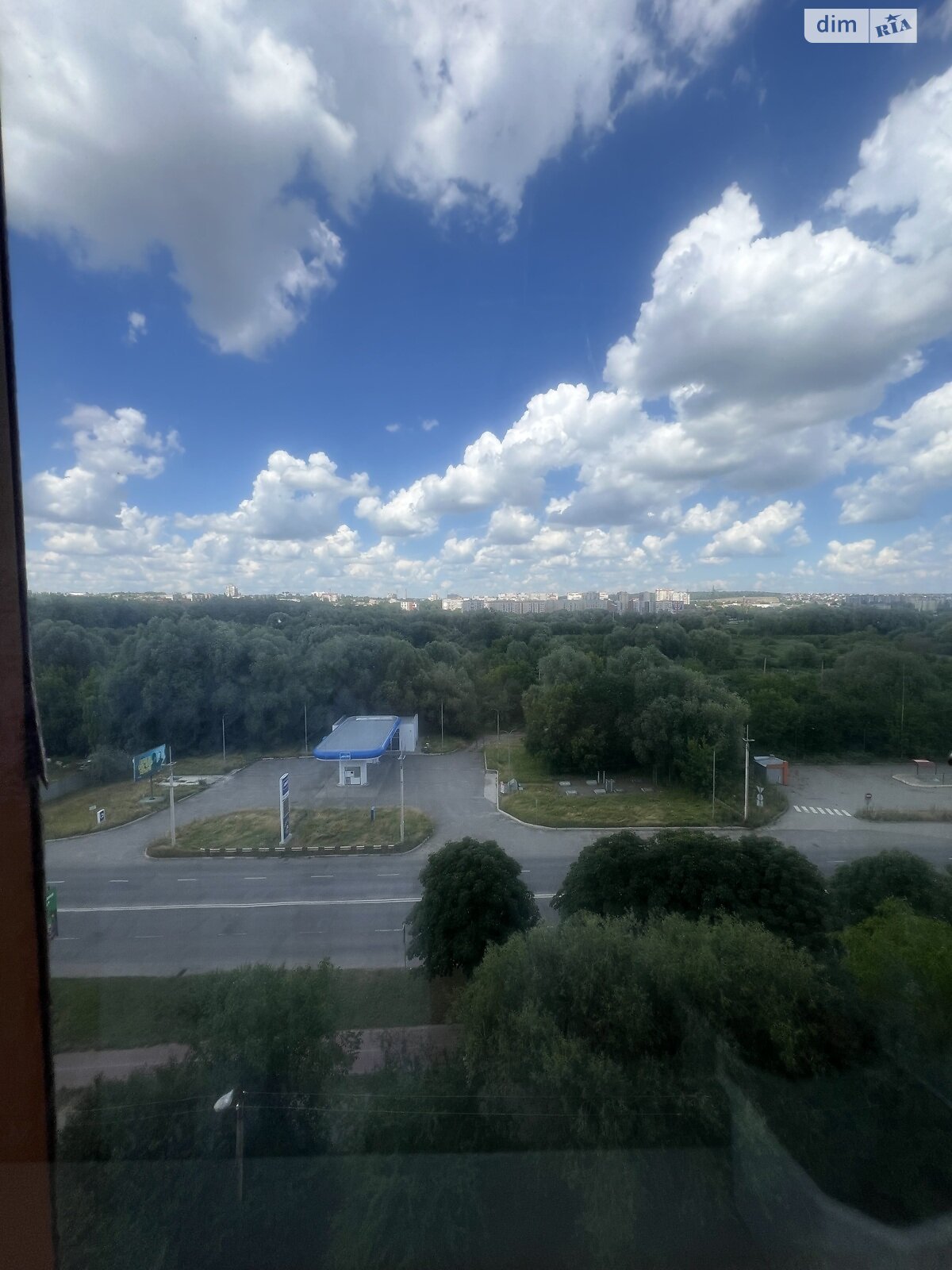 трикімнатна квартира в Хмельницькому, район Центр, на вул. Прибузька 34 в довготривалу оренду помісячно фото 1 трикімнатна квартира в Хмельницькому, район Центр, на вул. Прибузька 34 в довготривалу оренду помісячно фото 1