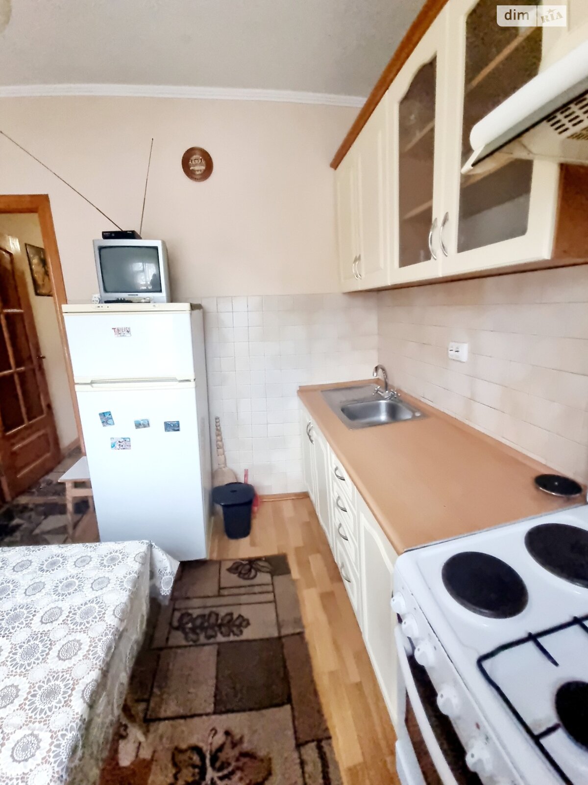 однокімнатна квартира в Хмельницькому, район Центр, на вул. Прибузька в довготривалу оренду помісячно фото 1 однокімнатна квартира в Хмельницькому, район Центр, на вул. Прибузька в довготривалу оренду помісячно фото 1