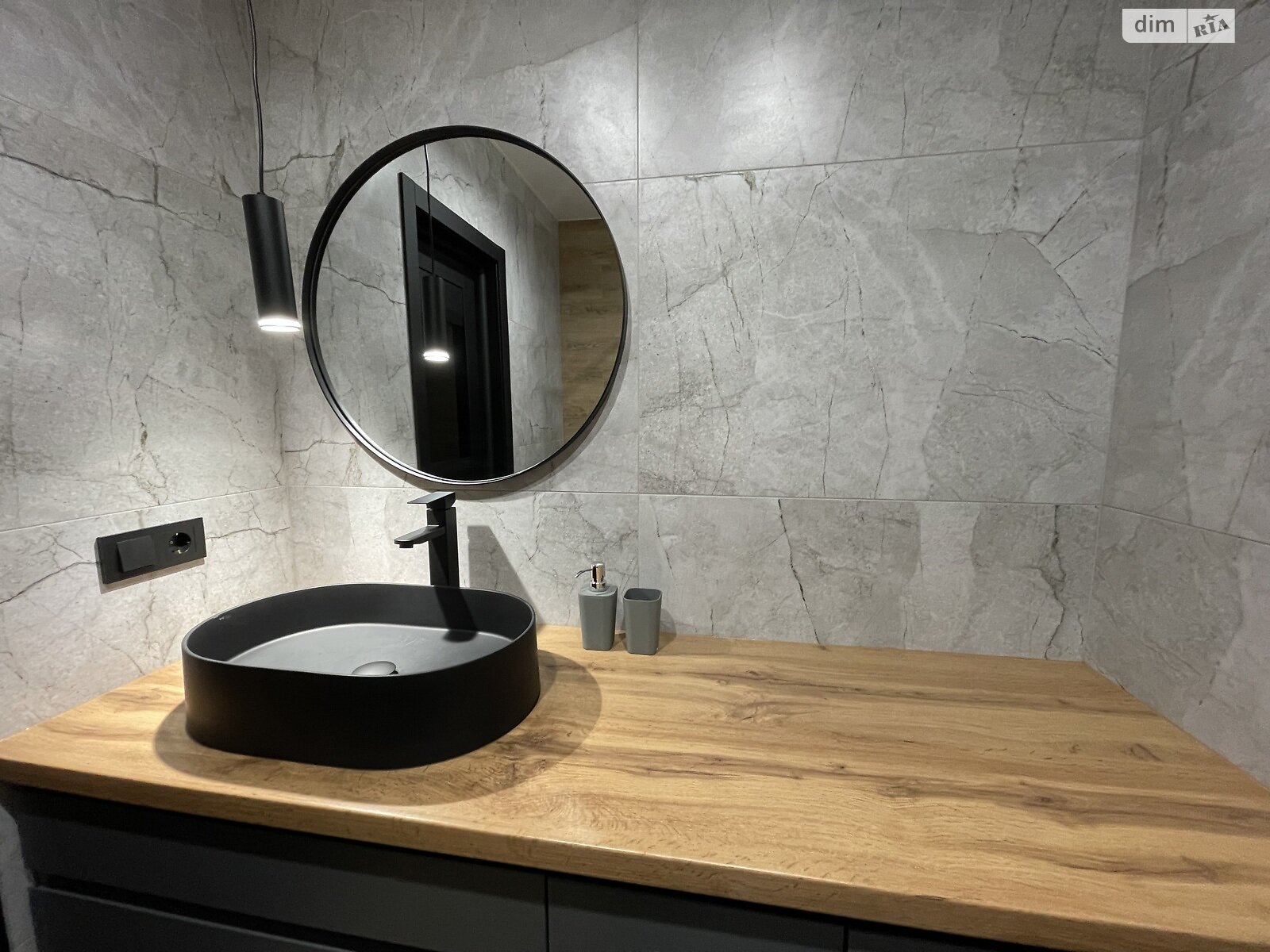 однокімнатна квартира в Хмельницькому, район Центр, на вул. Проскурівського Підпілля 165Е в довготривалу оренду помісячно фото 1 однокімнатна квартира в Хмельницькому, район Центр, на вул. Проскурівського Підпілля 165Е в довготривалу оренду помісячно фото 1