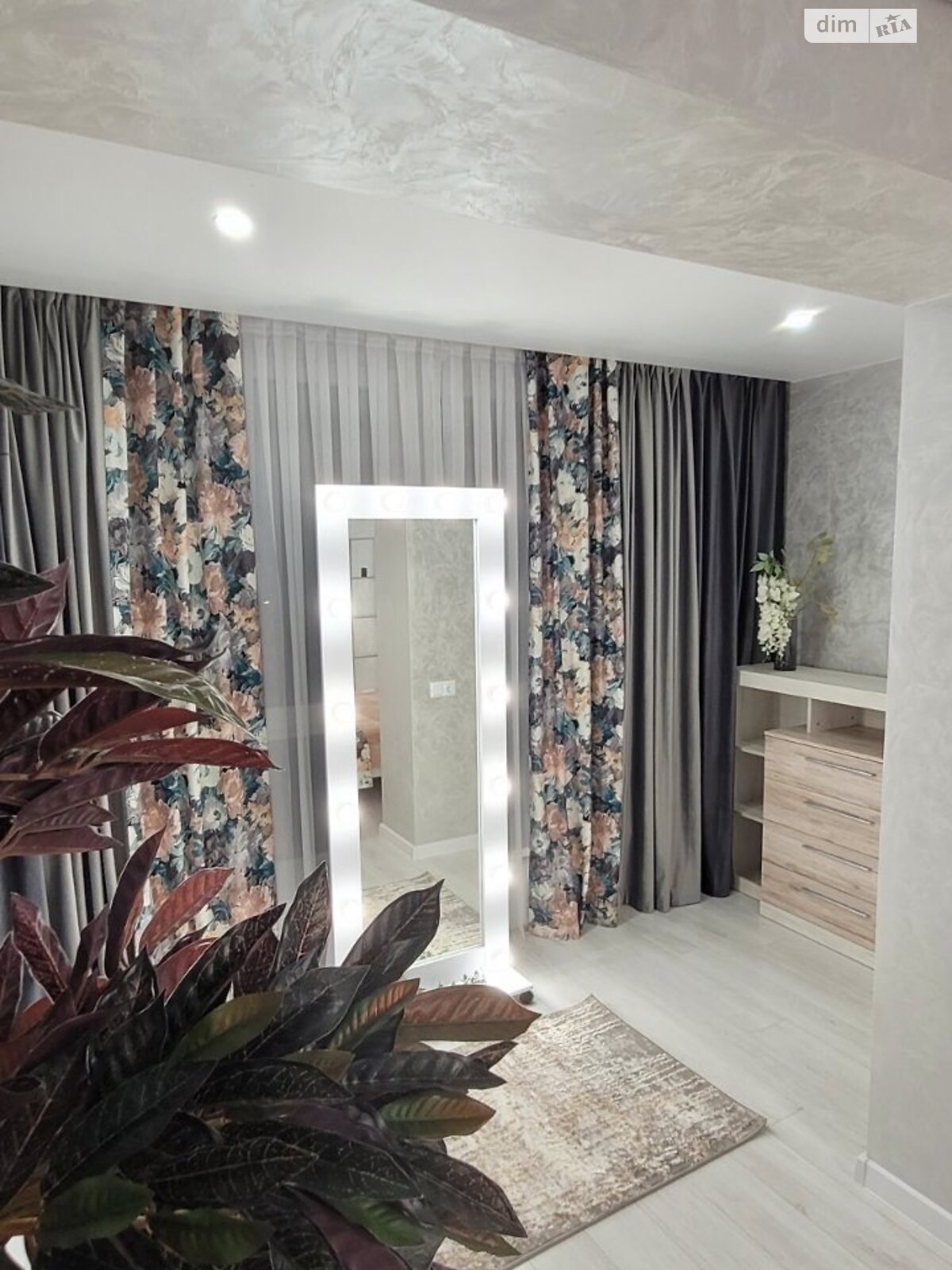 однокомнатная квартира в Хмельницком, район Центр, на ул. Проскуровского Подполья 165Є в аренду на долгий срок помесячно фото 1