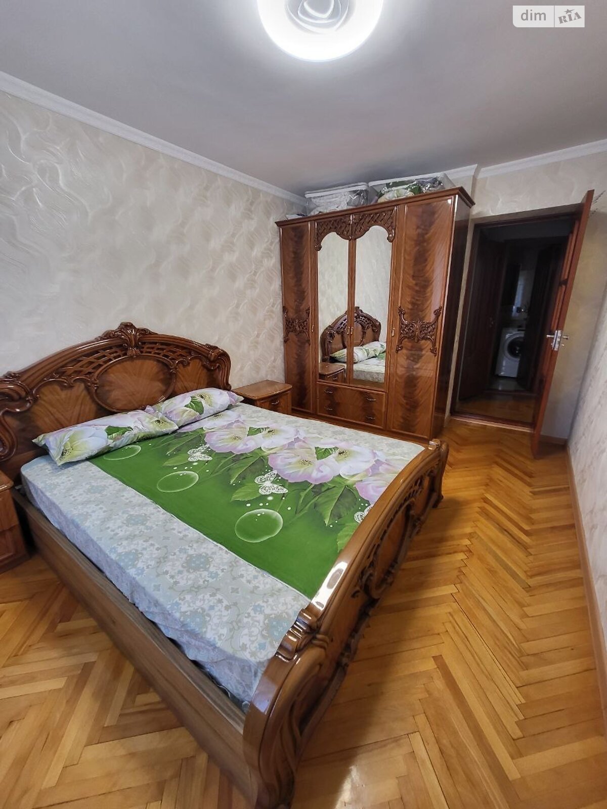 чотирикімнатна квартира в Хмельницькому, район Центр, на вул. Шевченка 6 в довготривалу оренду помісячно фото 1 чотирикімнатна квартира в Хмельницькому, район Центр, на вул. Шевченка 6 в довготривалу оренду помісячно фото 1